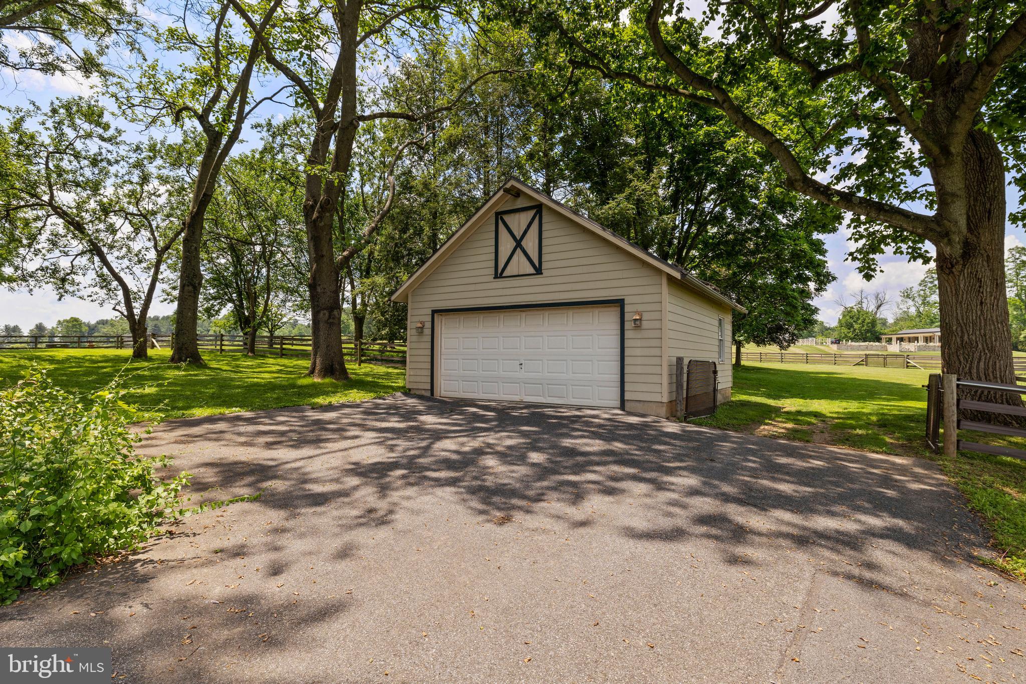 14111 Green Rd