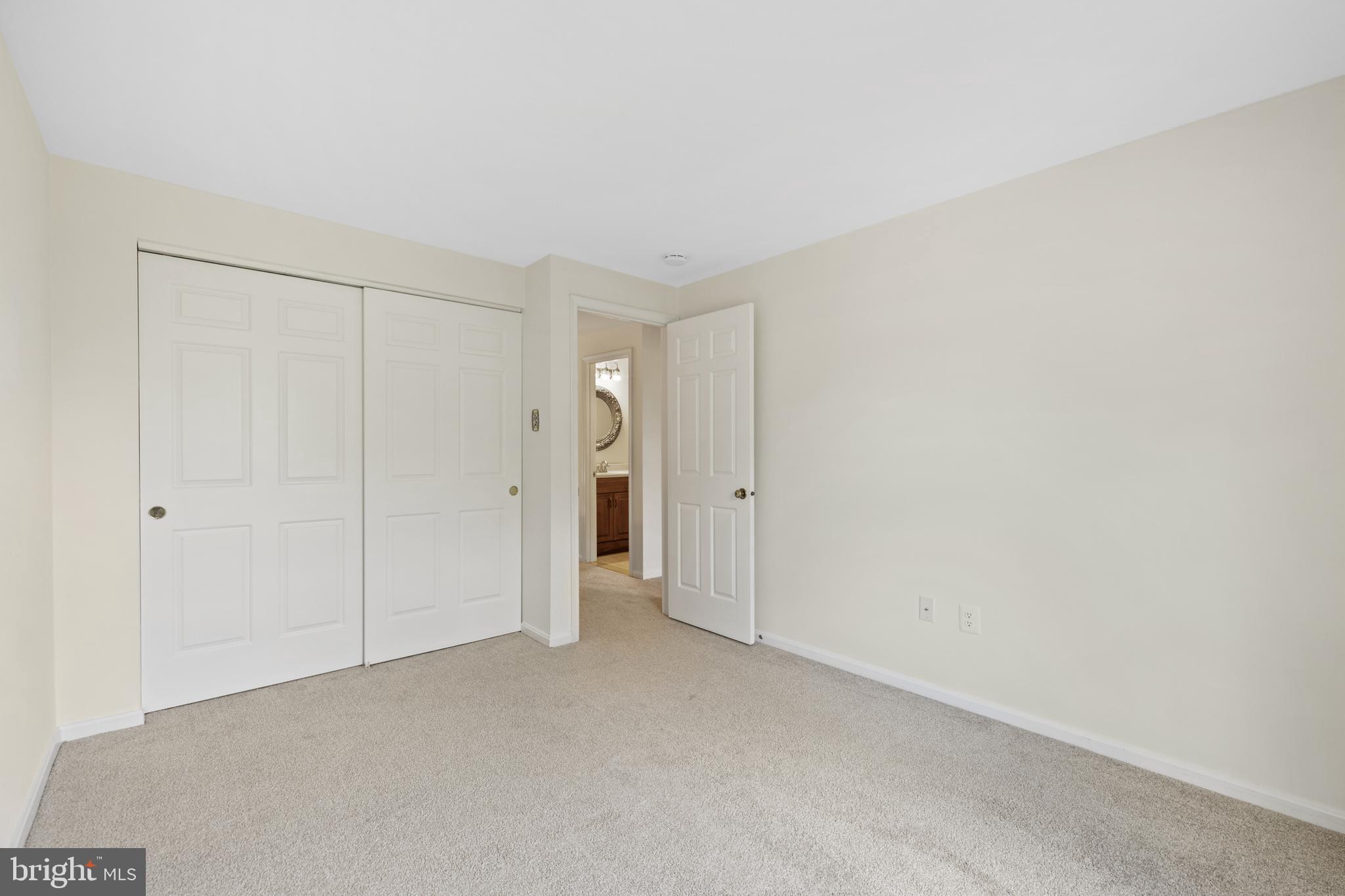 8548 London Bridge Way