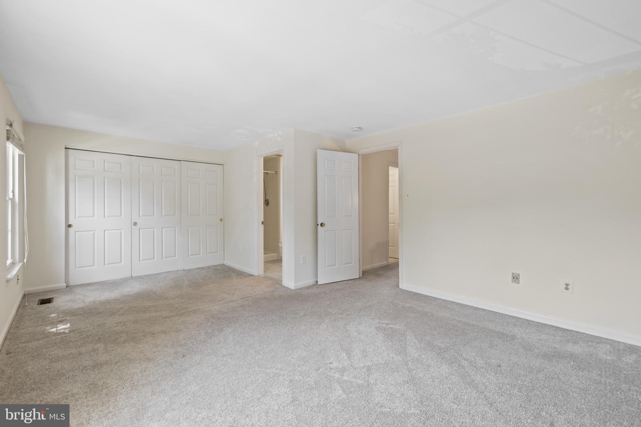 8548 London Bridge Way