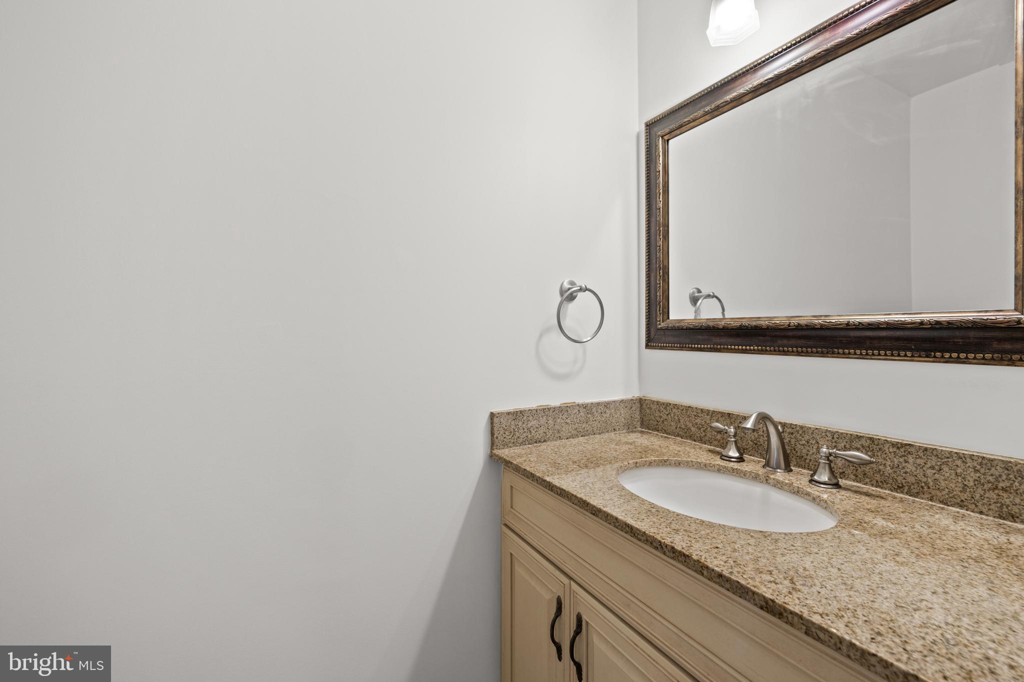 8548 London Bridge Way