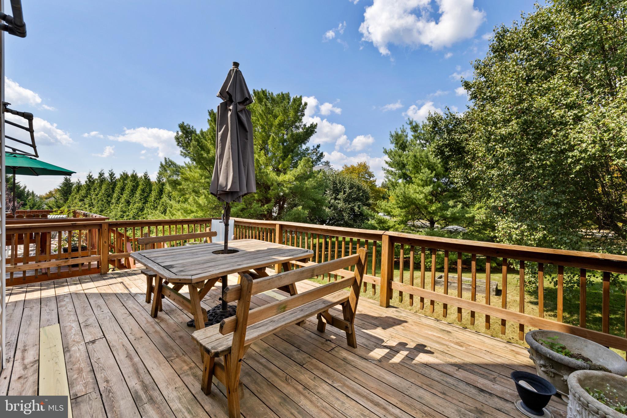 8548 London Bridge Way