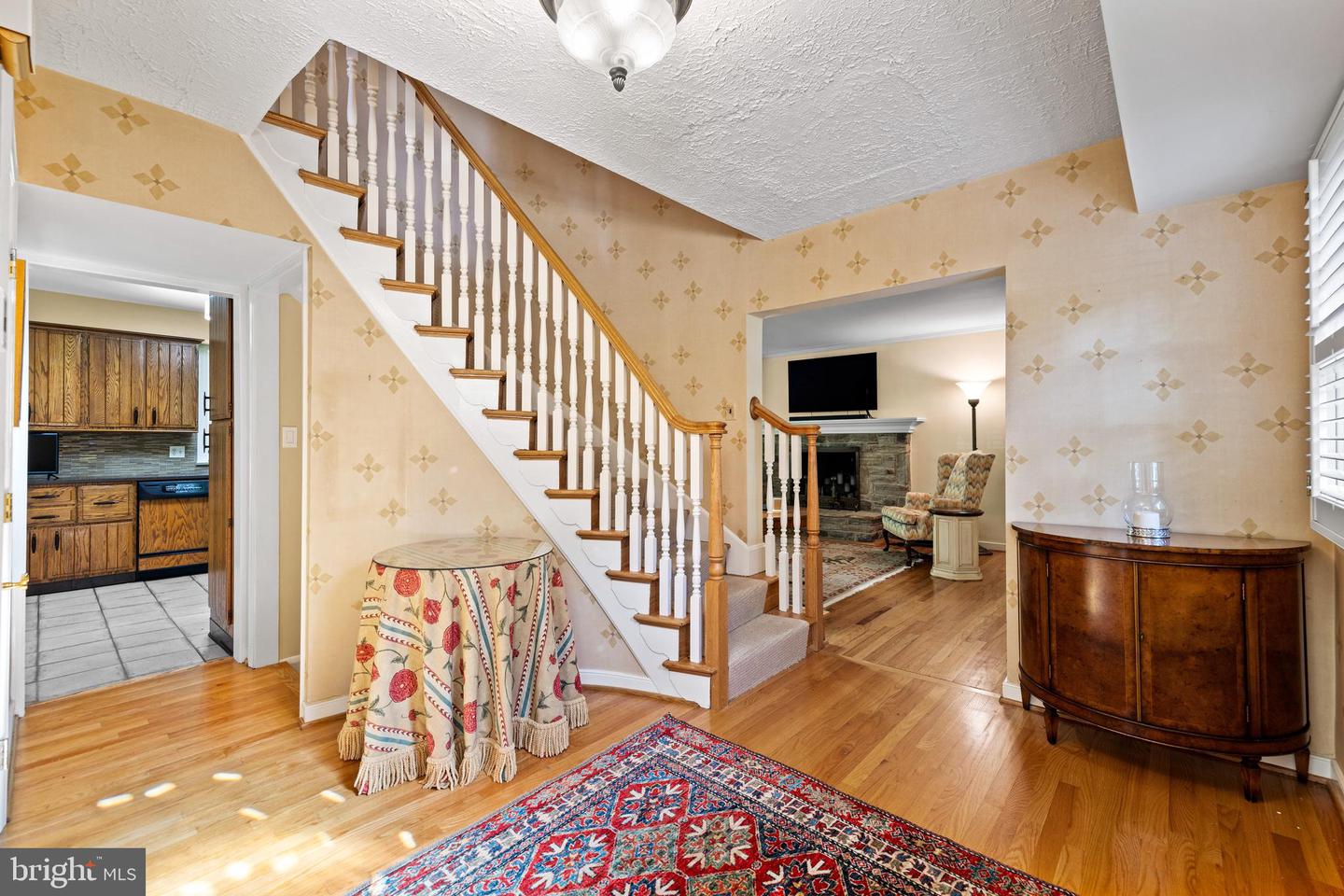 2511 Girdwood ROAD