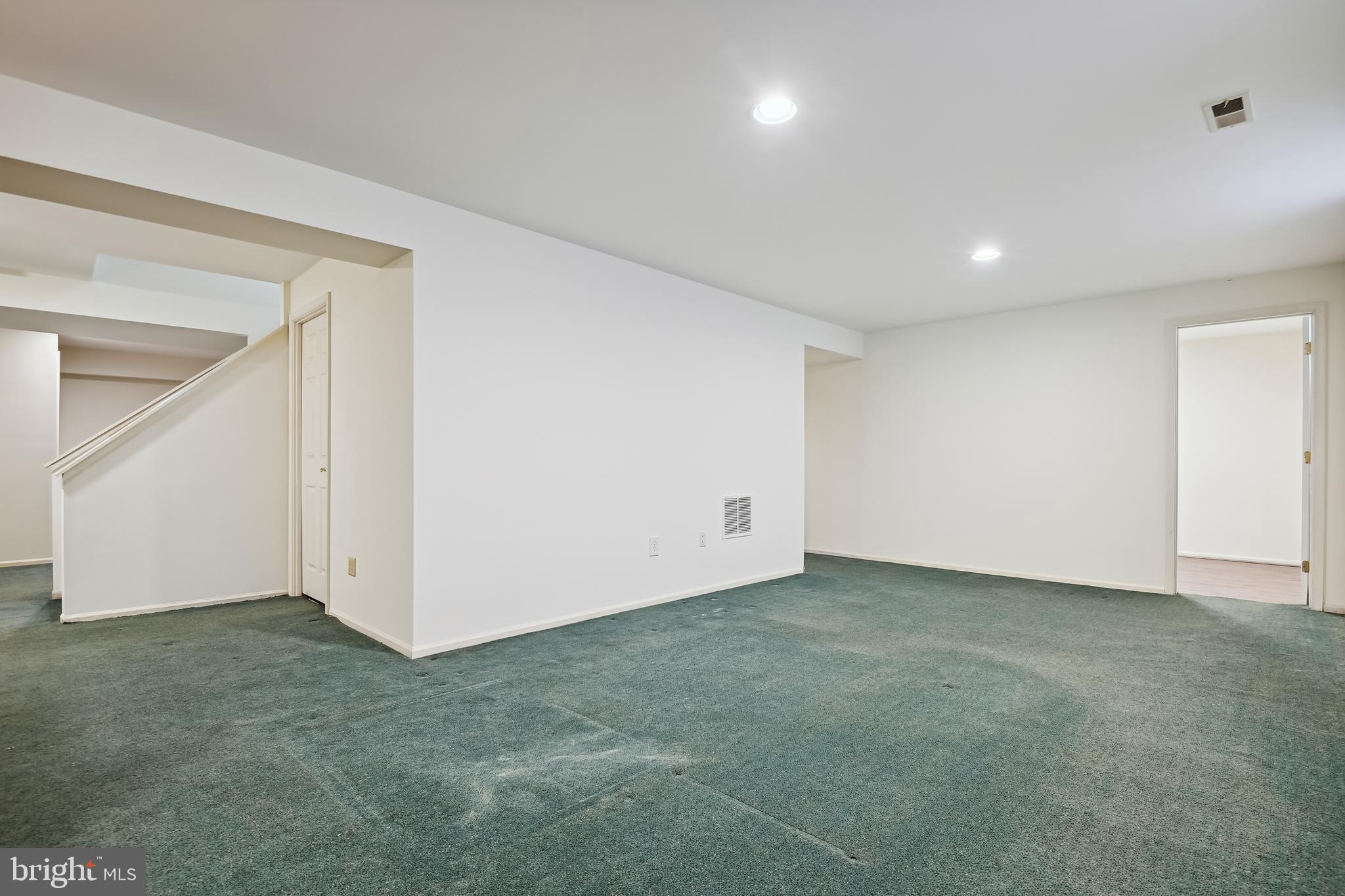 27 Boxridge COURT