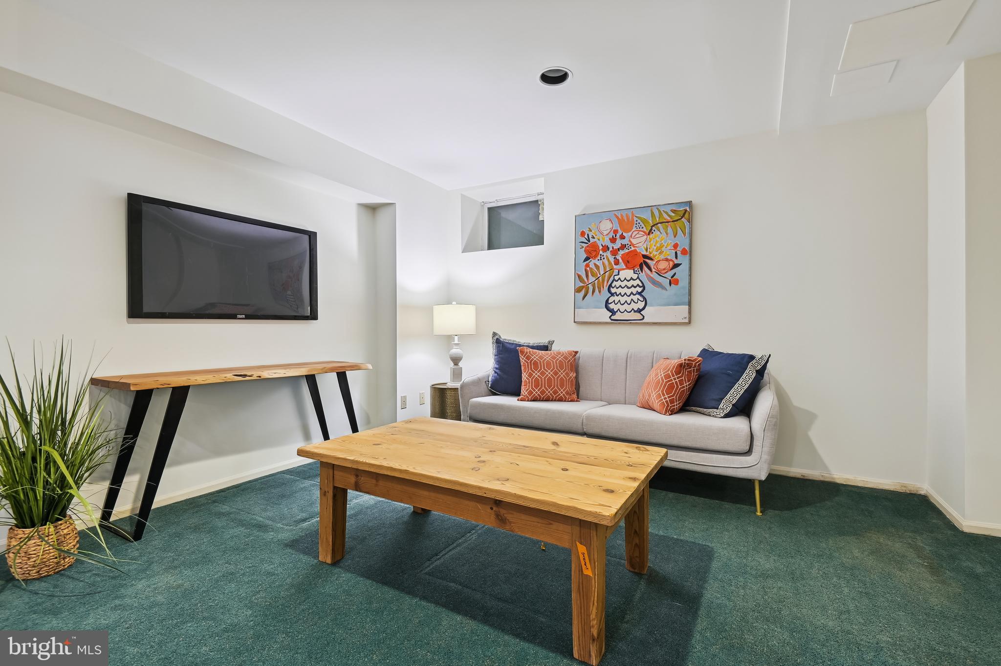 27 Boxridge COURT