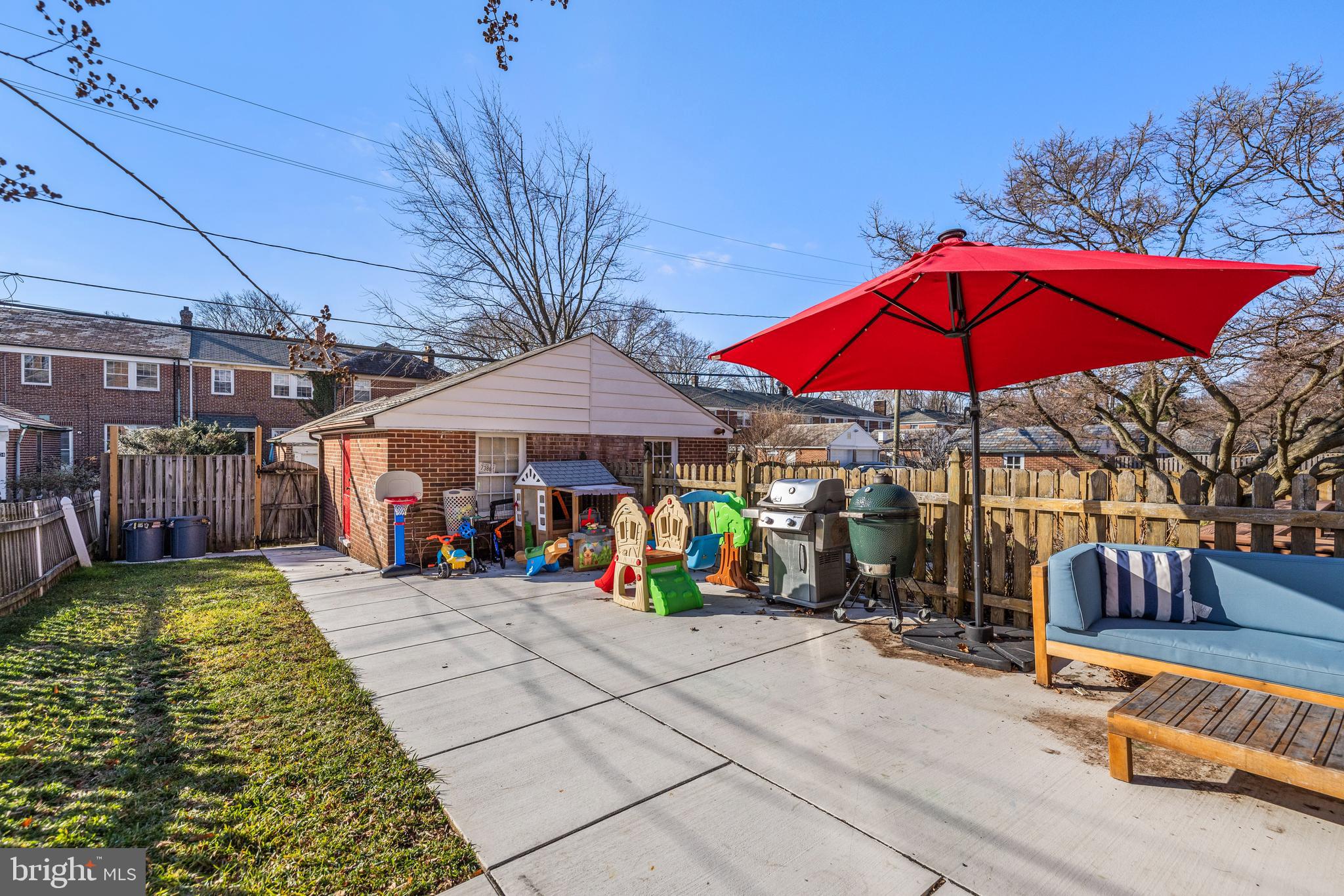 403 Dumbarton ROAD