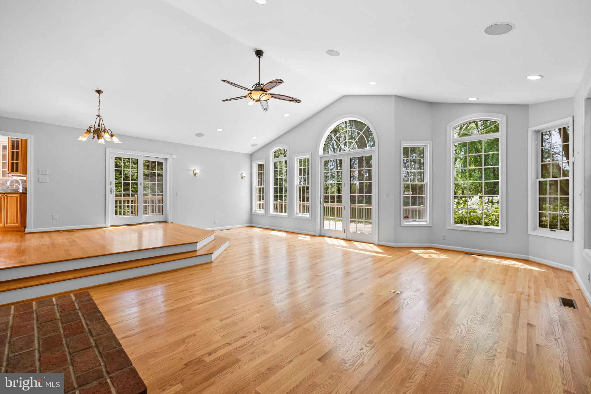 12113 Faulkner Dr