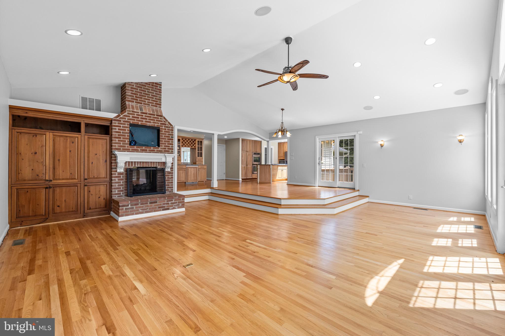 12113 Faulkner Dr