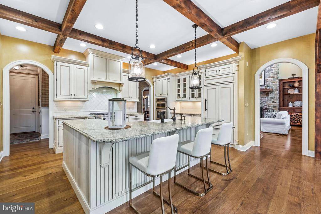 224 Hopkins Ln