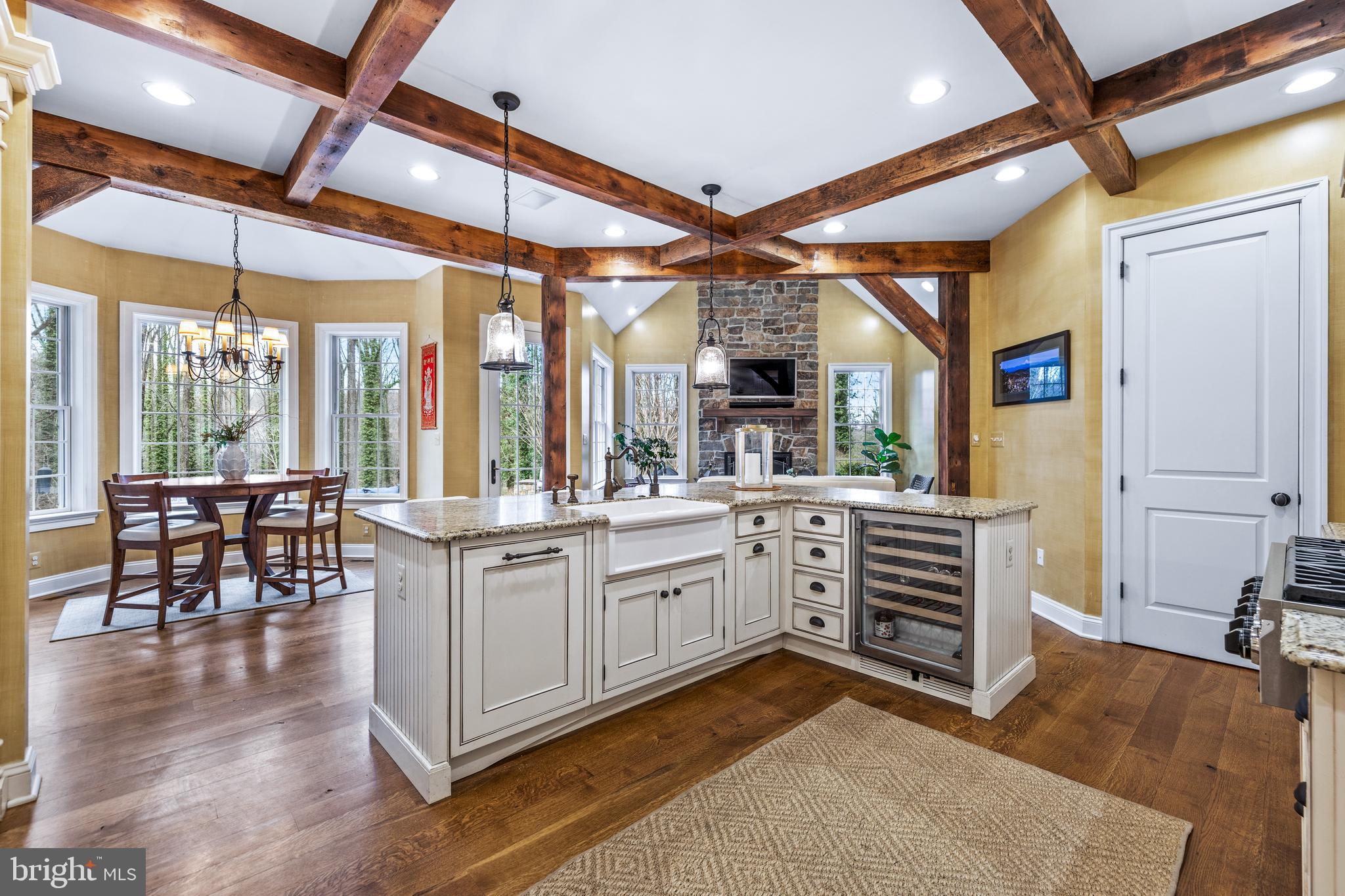 224 Hopkins Ln