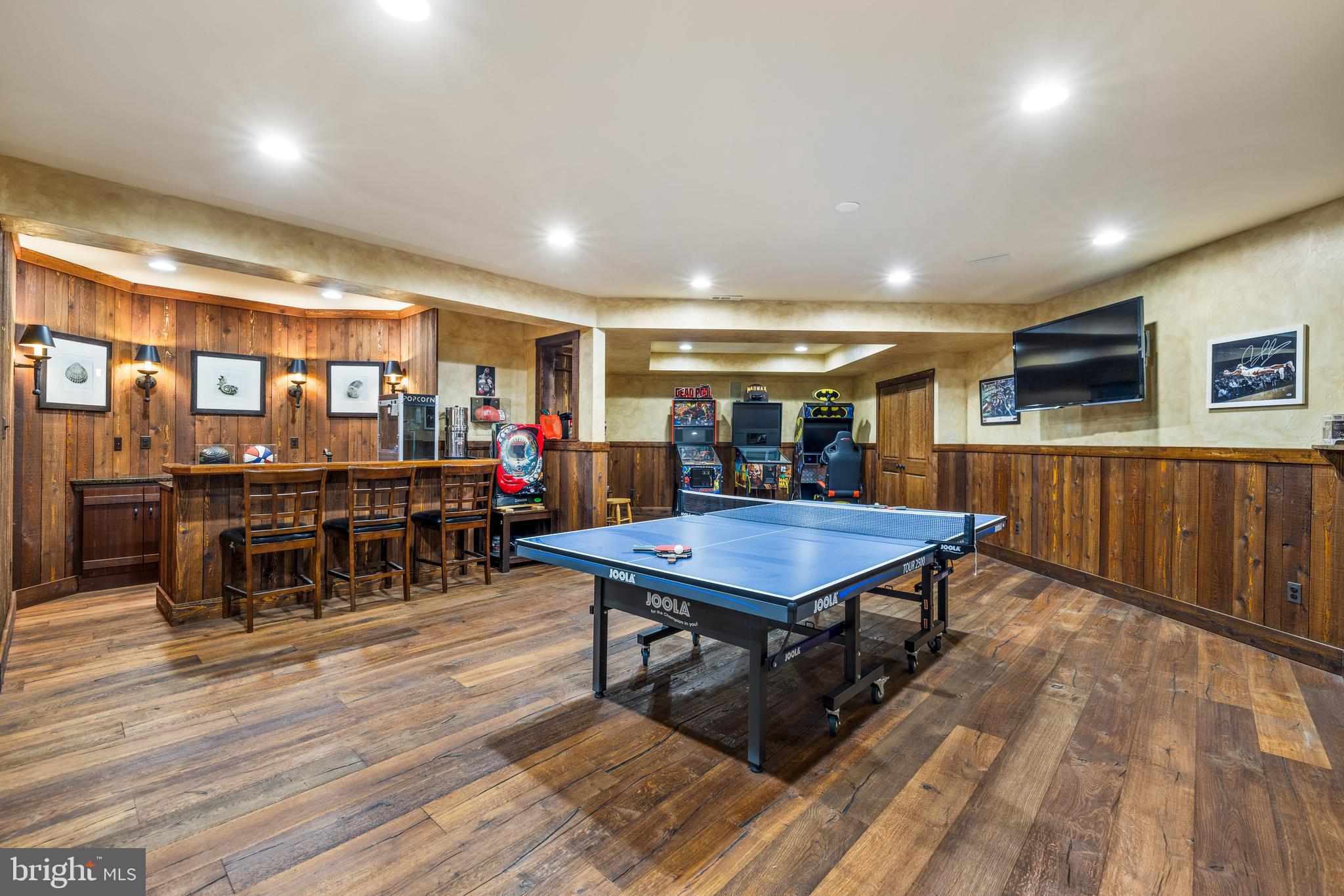224 Hopkins Ln