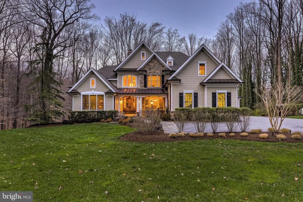 224 Hopkins Ln