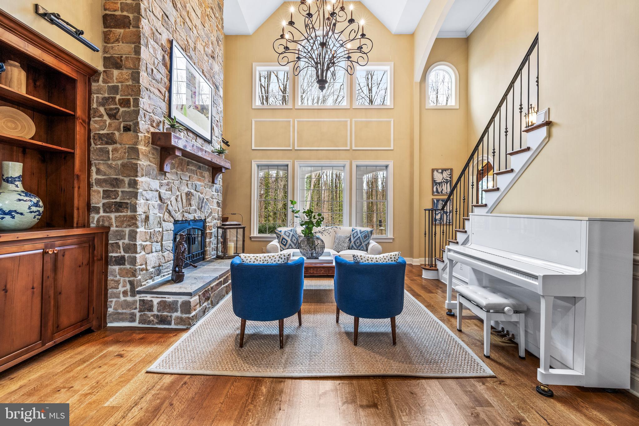 224 Hopkins Ln