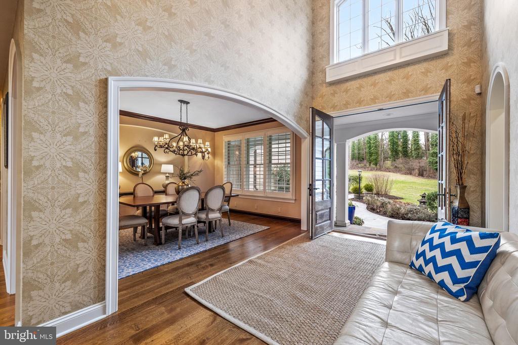 224 Hopkins Ln