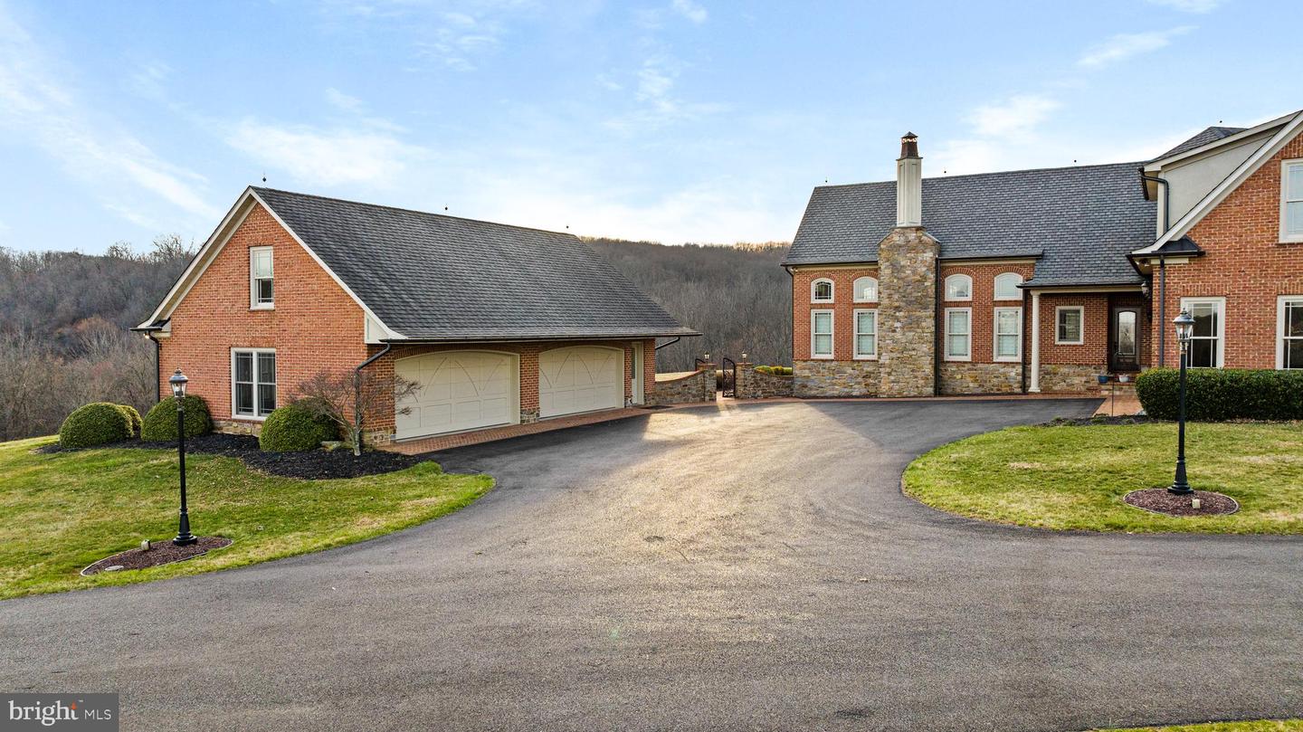19118 Timothys Manor Ct