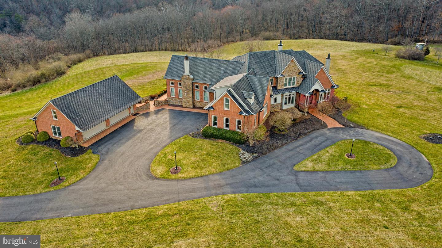 19118 Timothys Manor Ct
