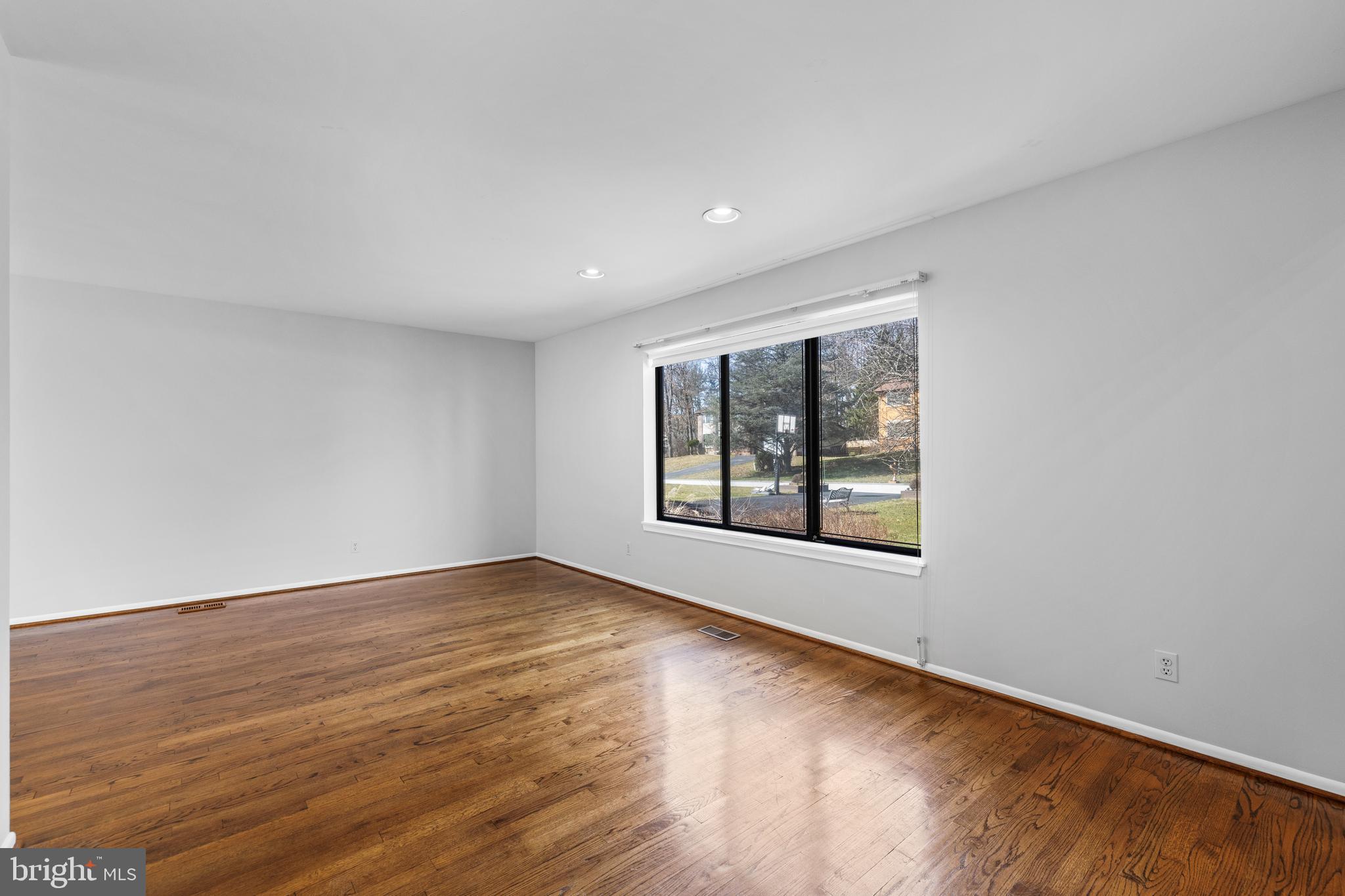12205 Velvet Hill Dr