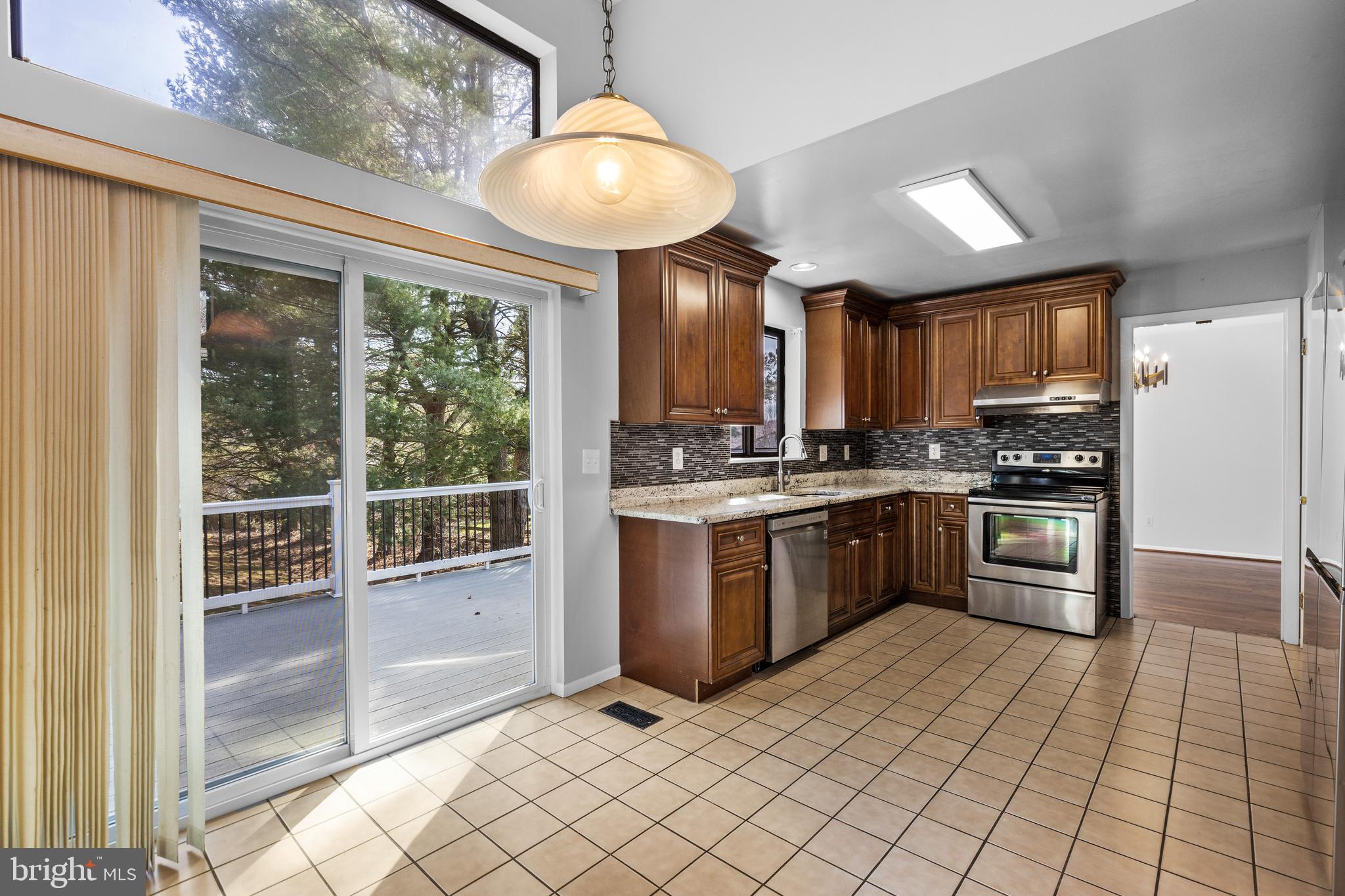 12205 Velvet Hill Dr