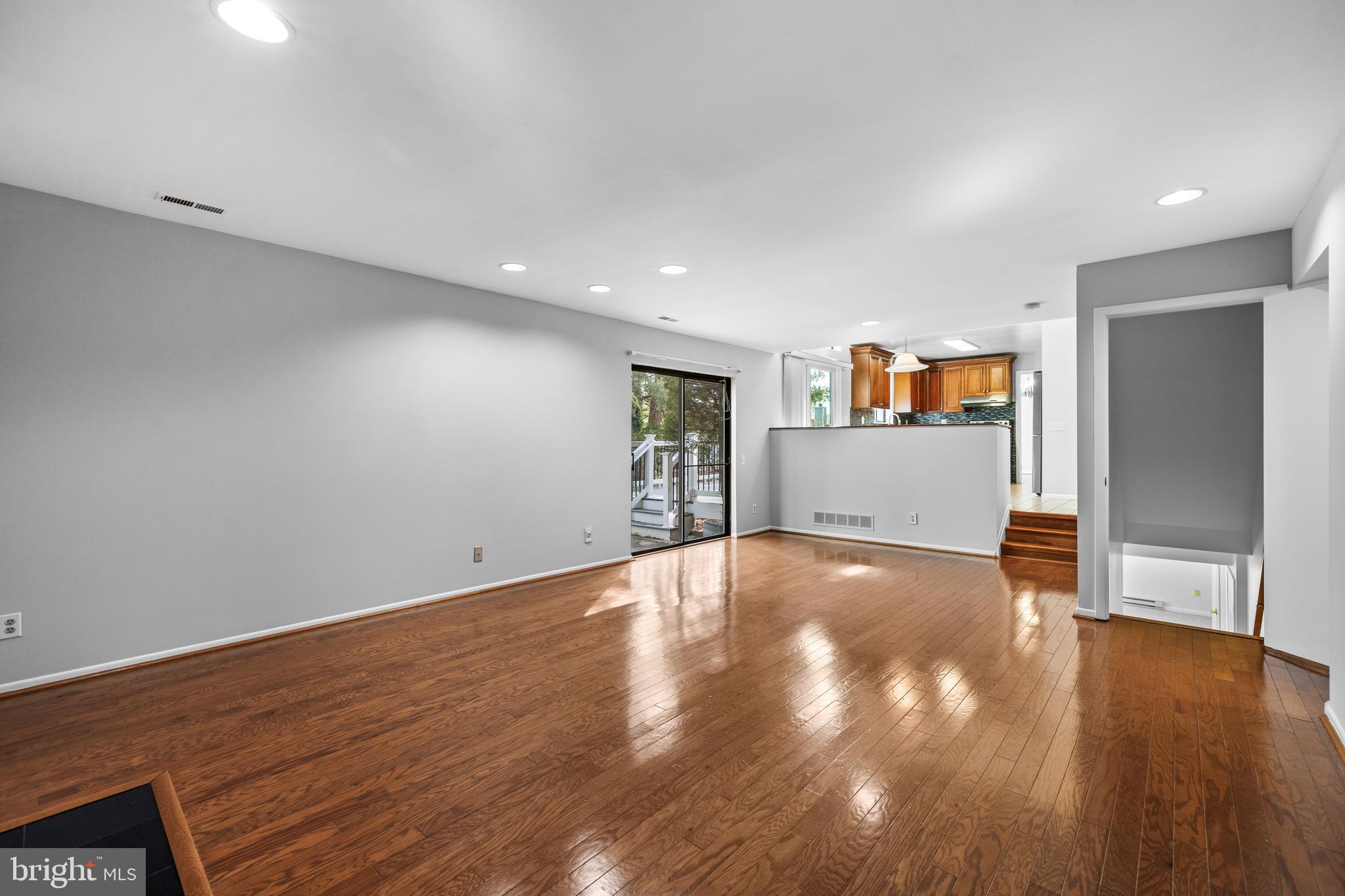 12205 Velvet Hill Dr