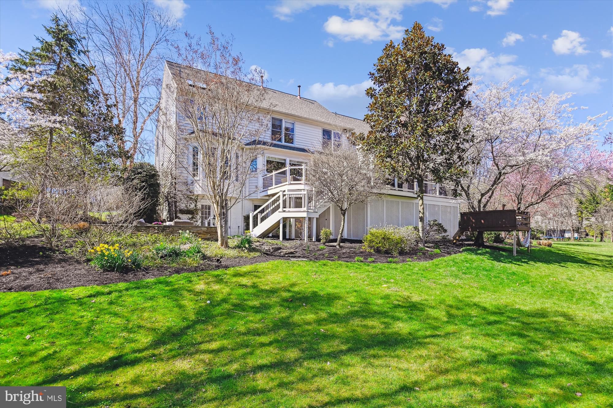 1139 Fairbanks Dr