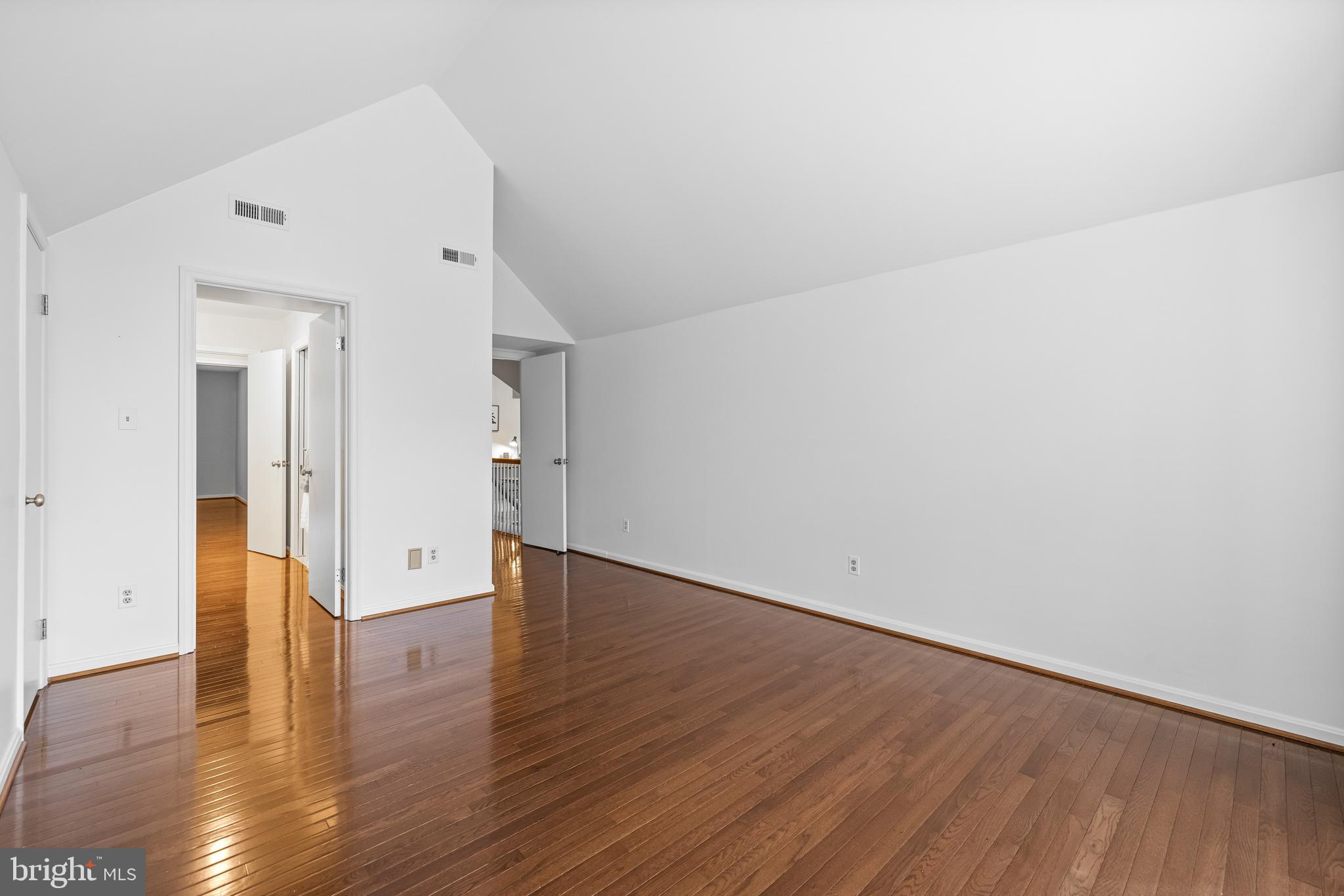 24 Old Boxwood Ln