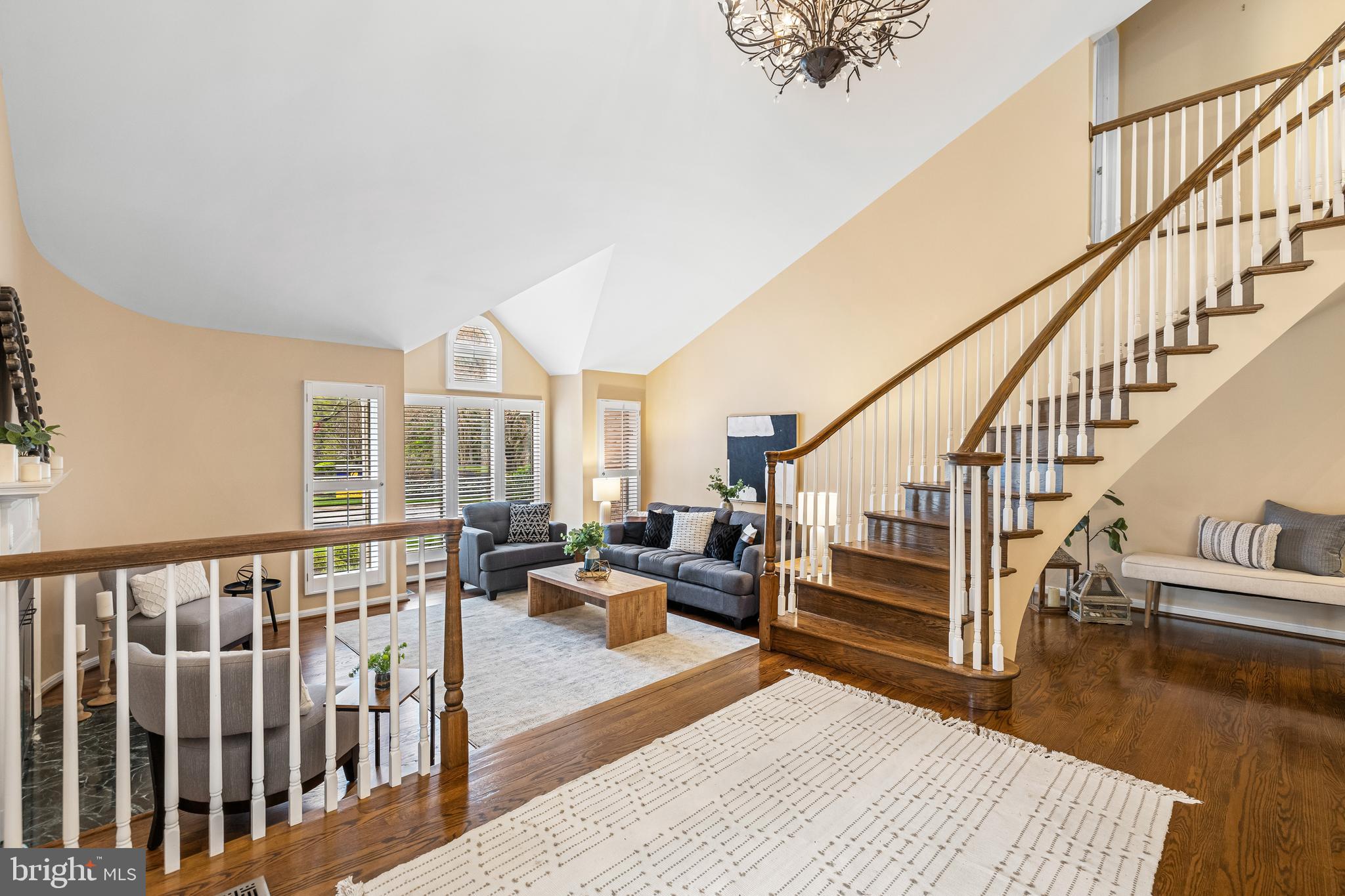 24 Old Boxwood Ln