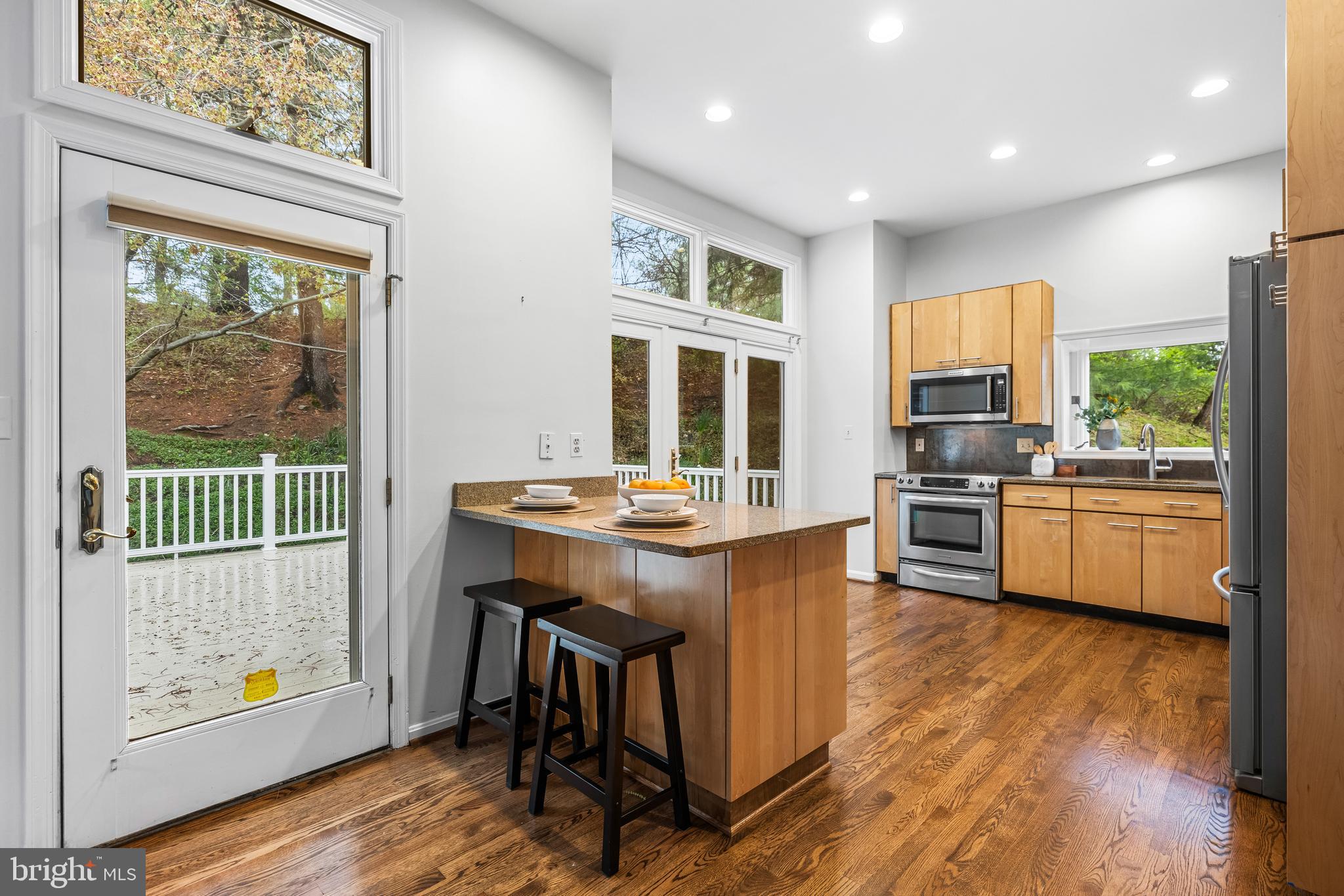24 Old Boxwood Ln