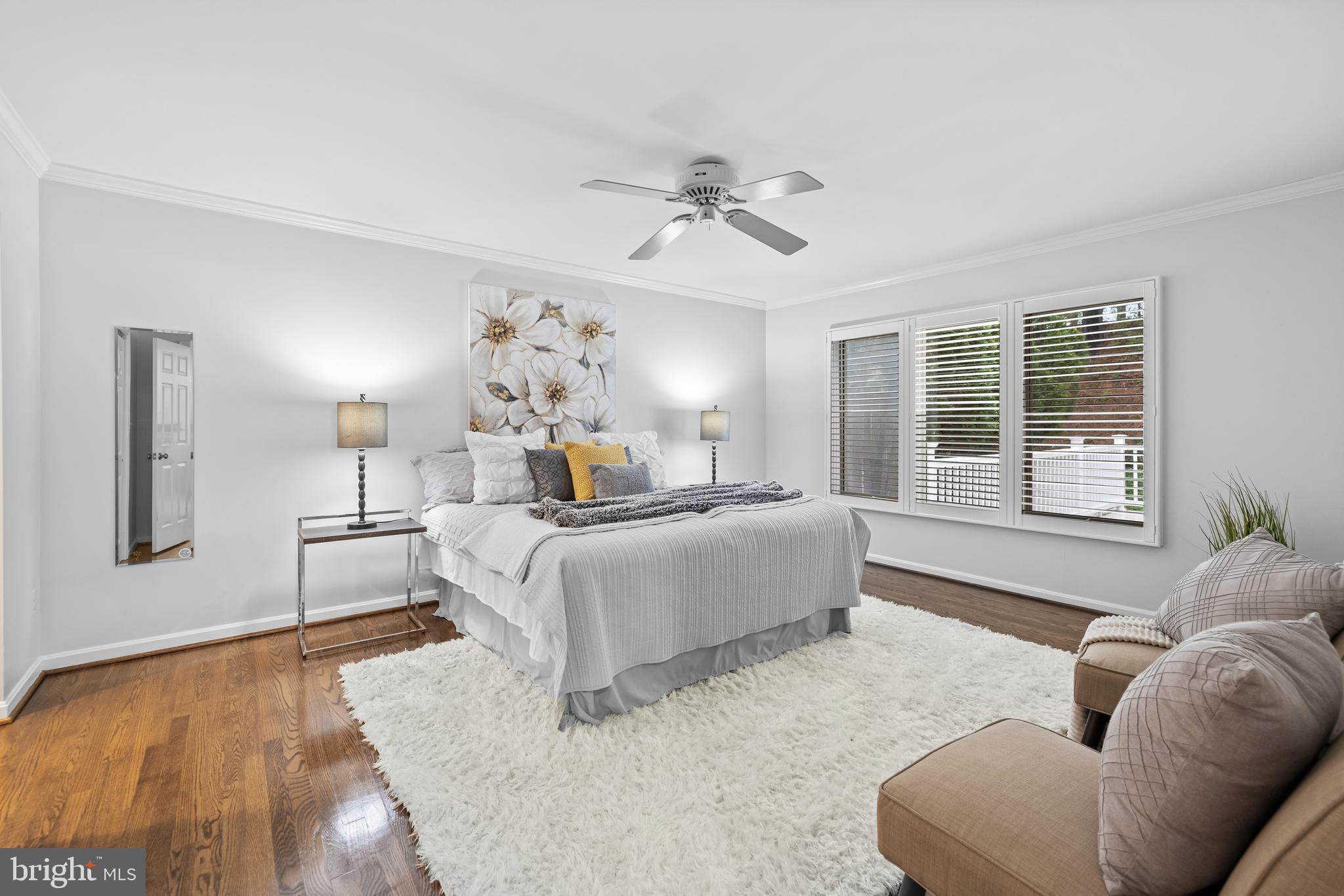 24 Old Boxwood Ln