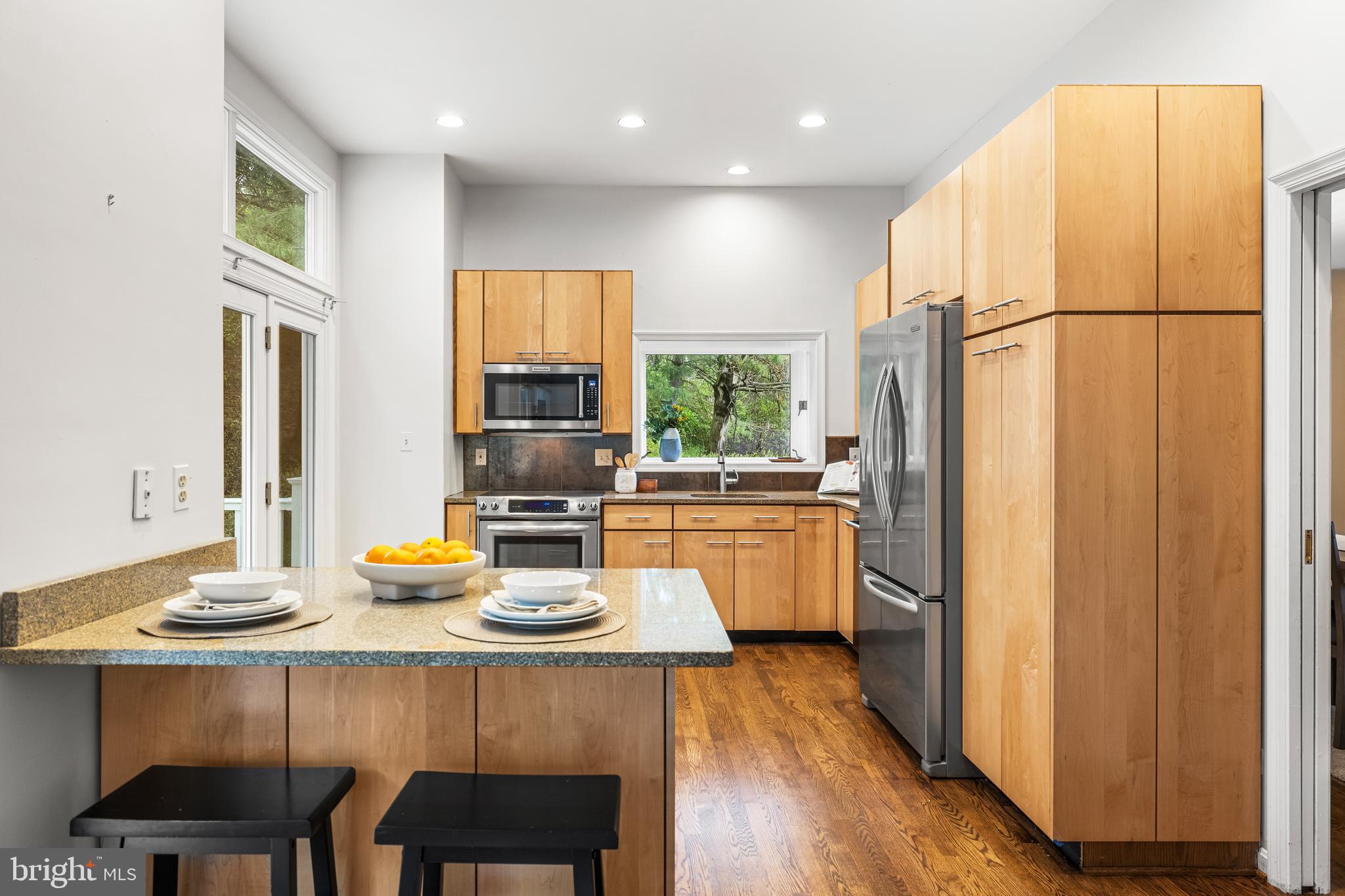 24 Old Boxwood Ln