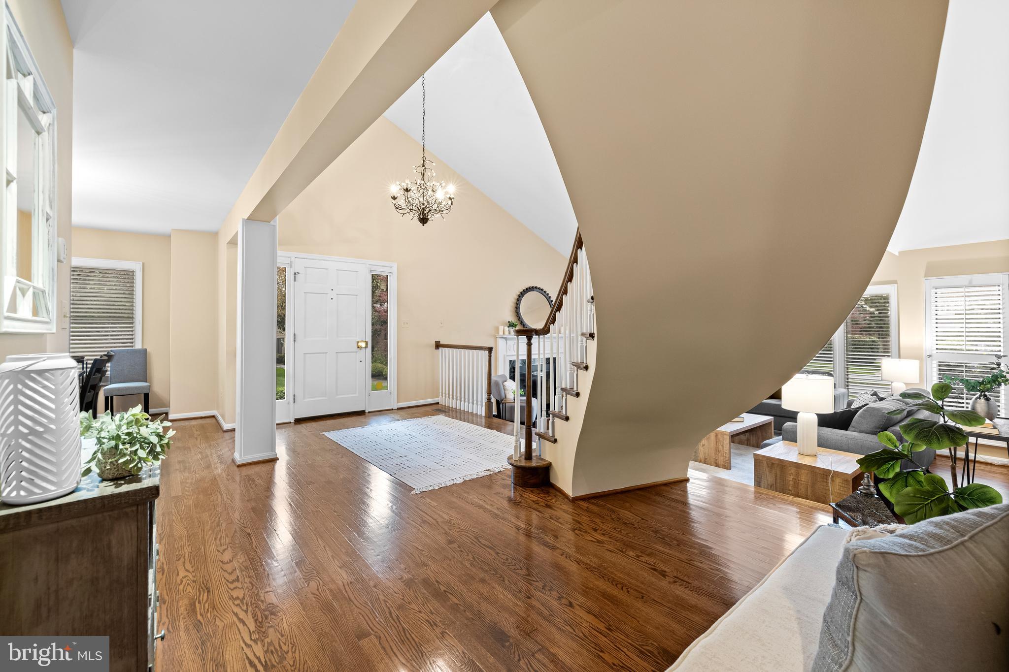 24 Old Boxwood Ln