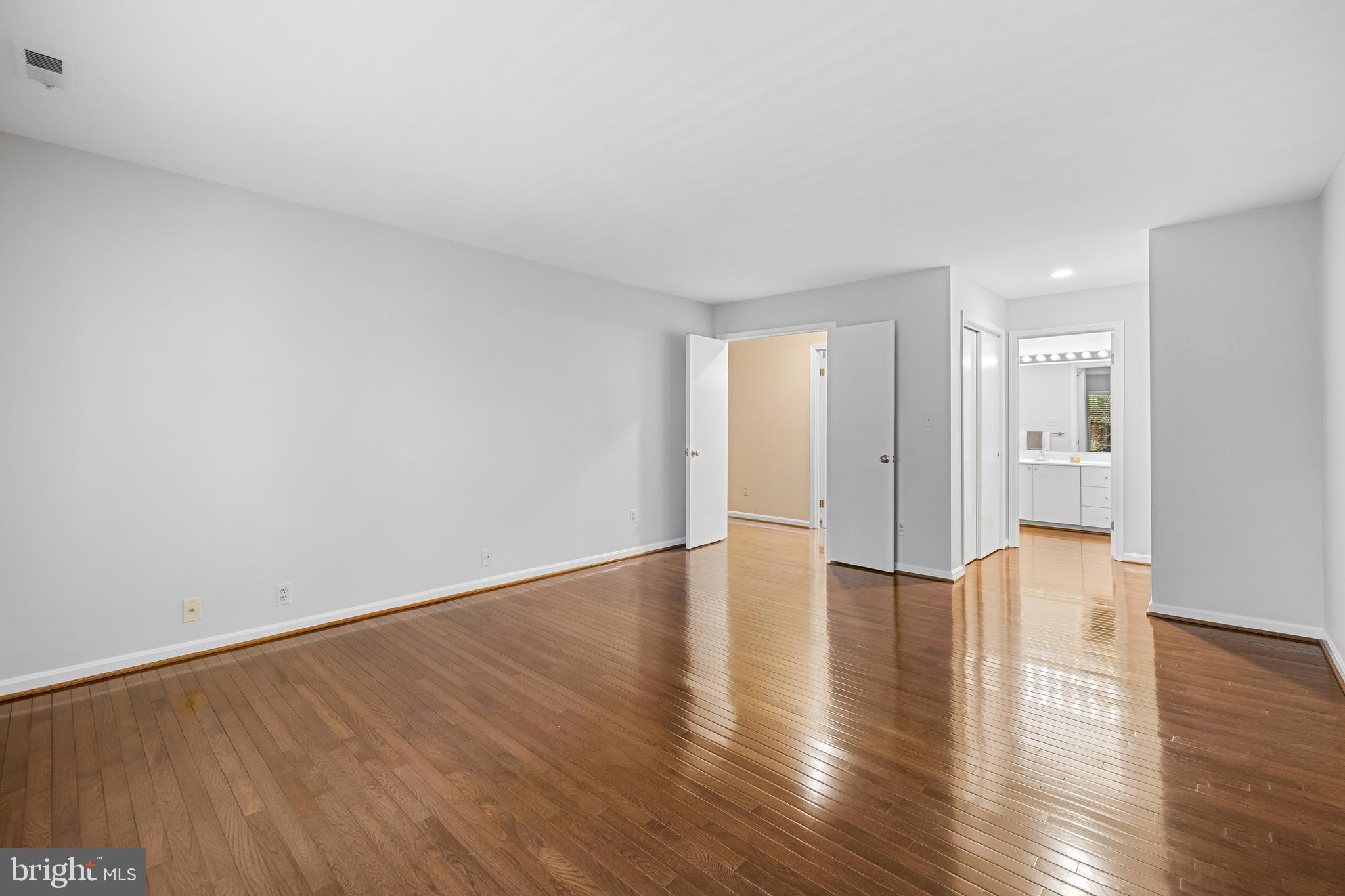 24 Old Boxwood Ln