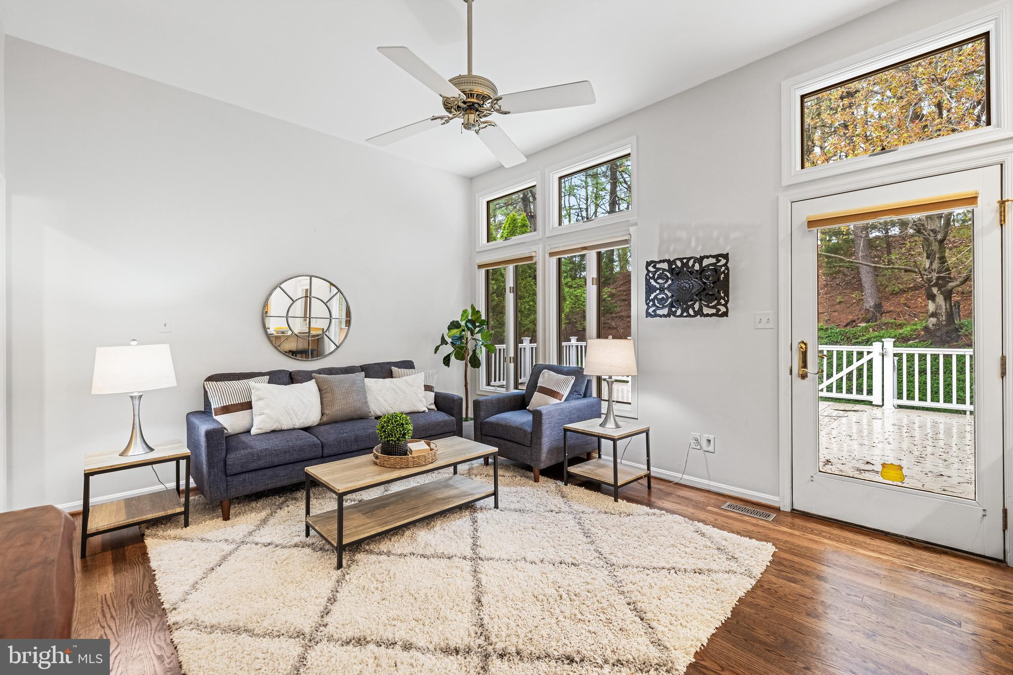 24 Old Boxwood Ln