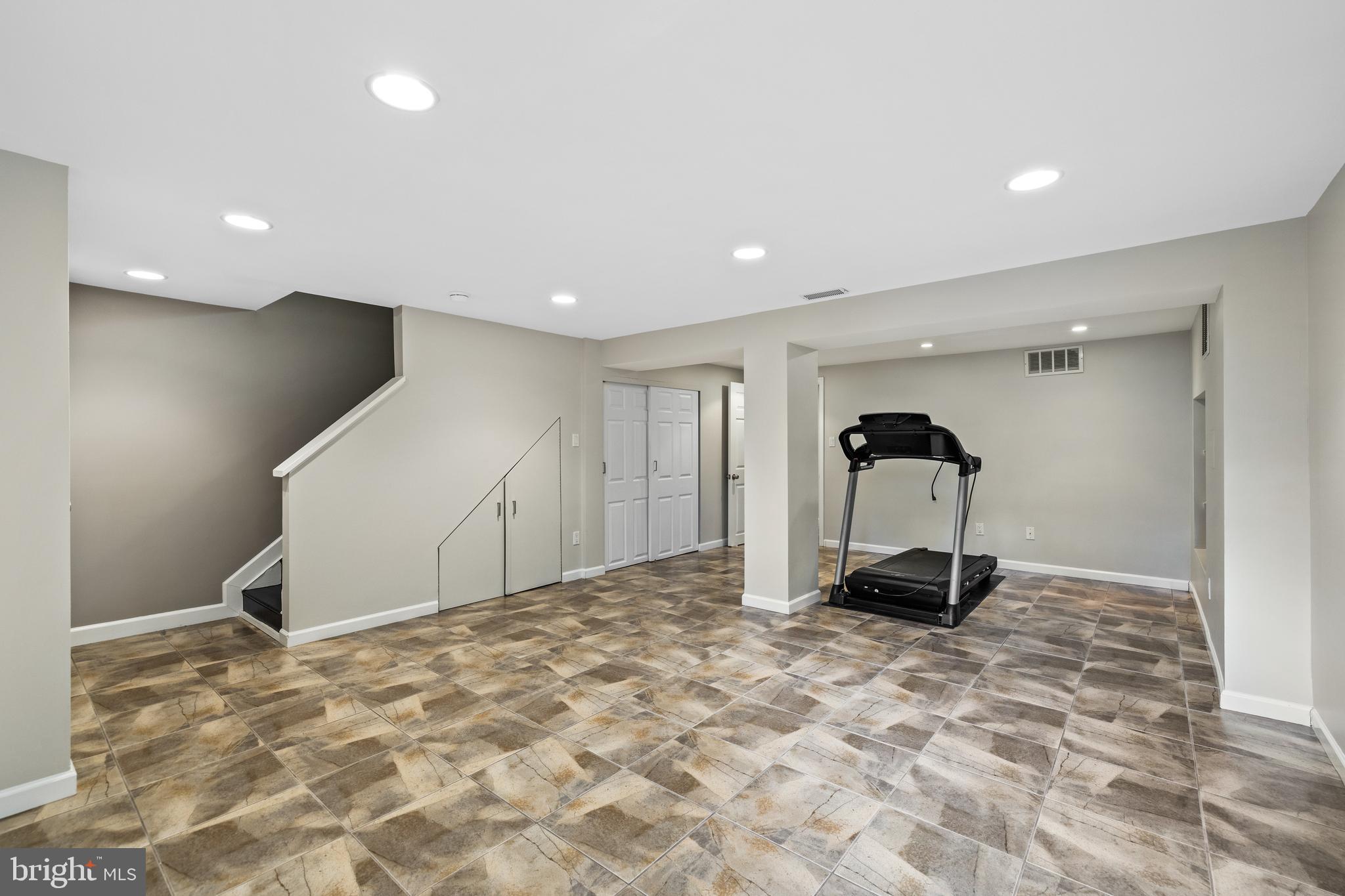 248 Brandon Rd