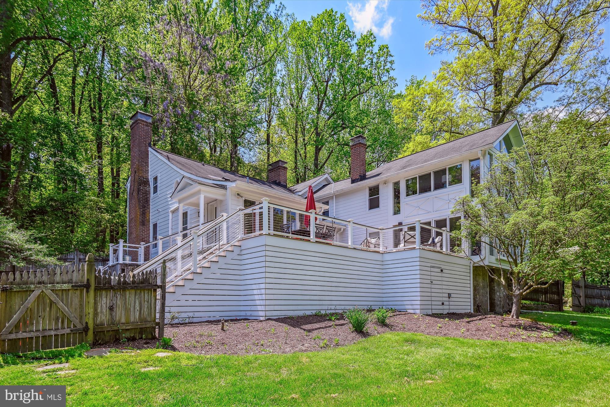 834 Hillside Rd