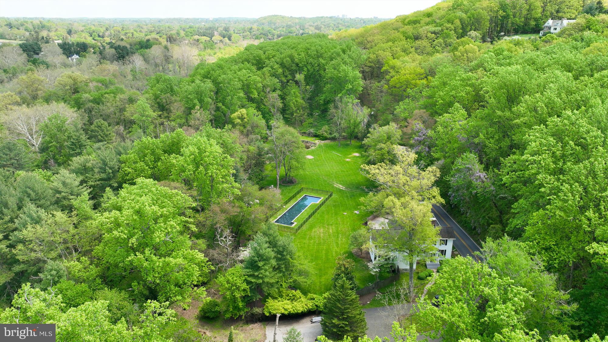 834 Hillside Rd