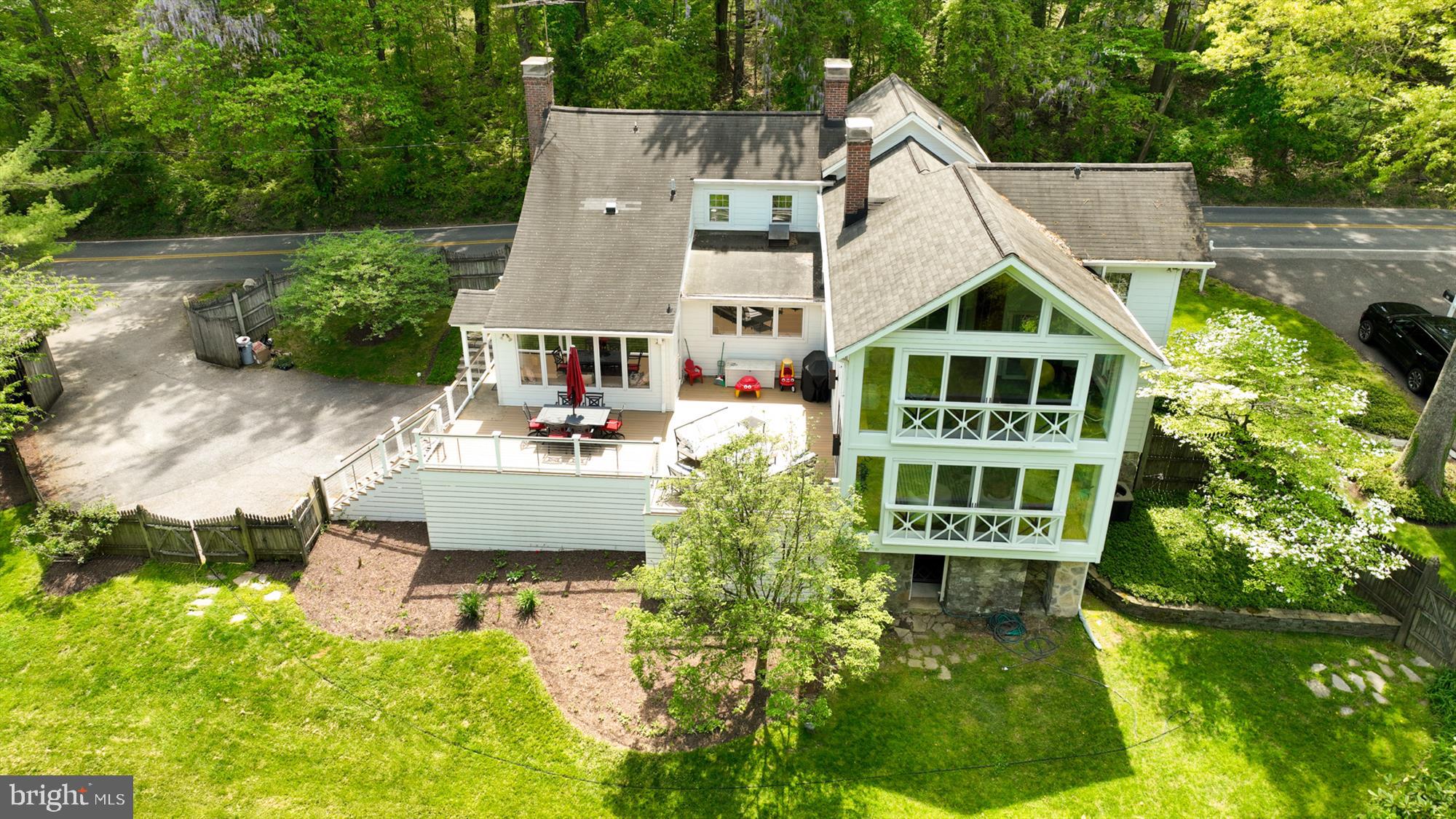 834 Hillside Rd