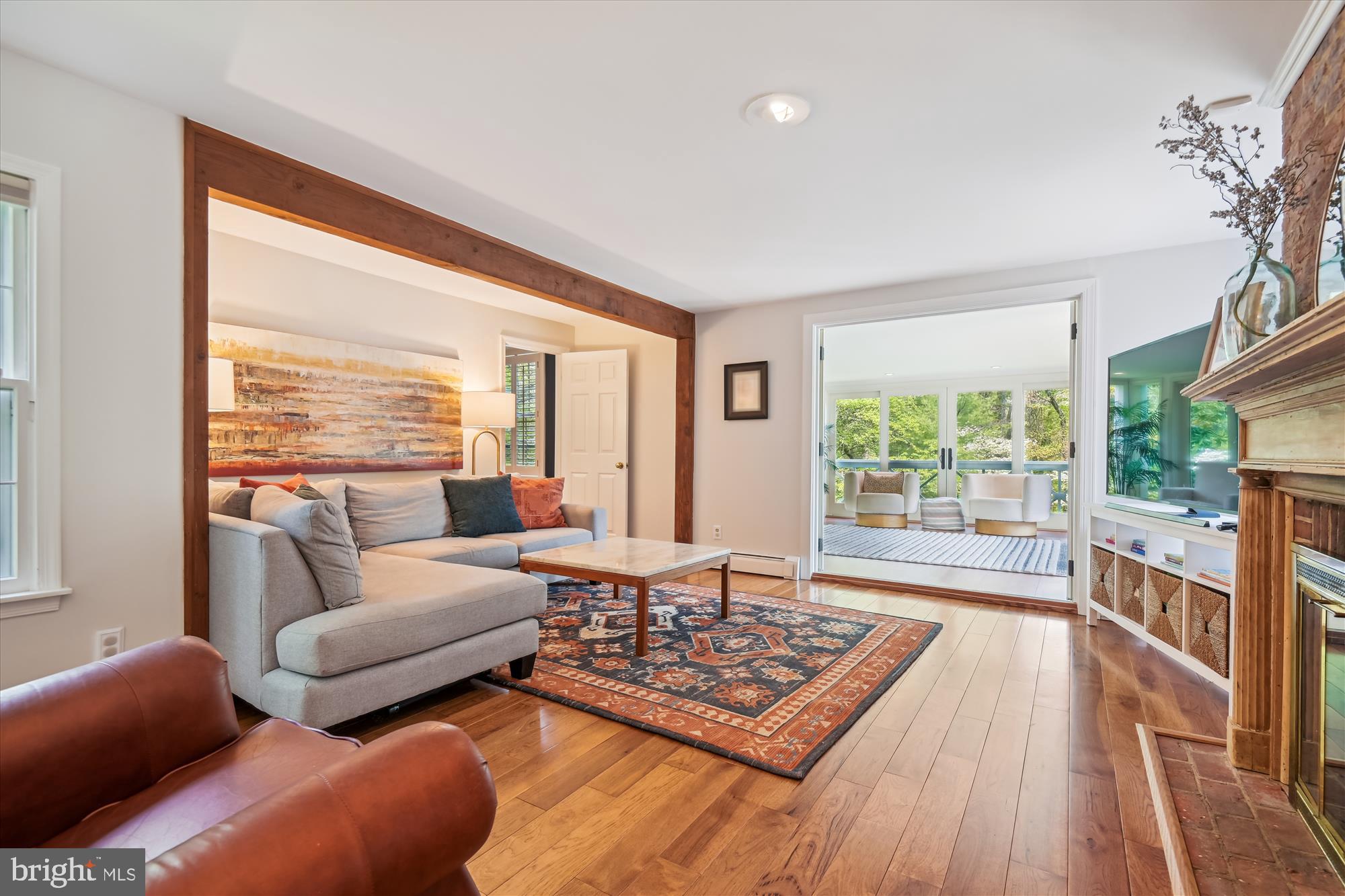 834 Hillside Rd