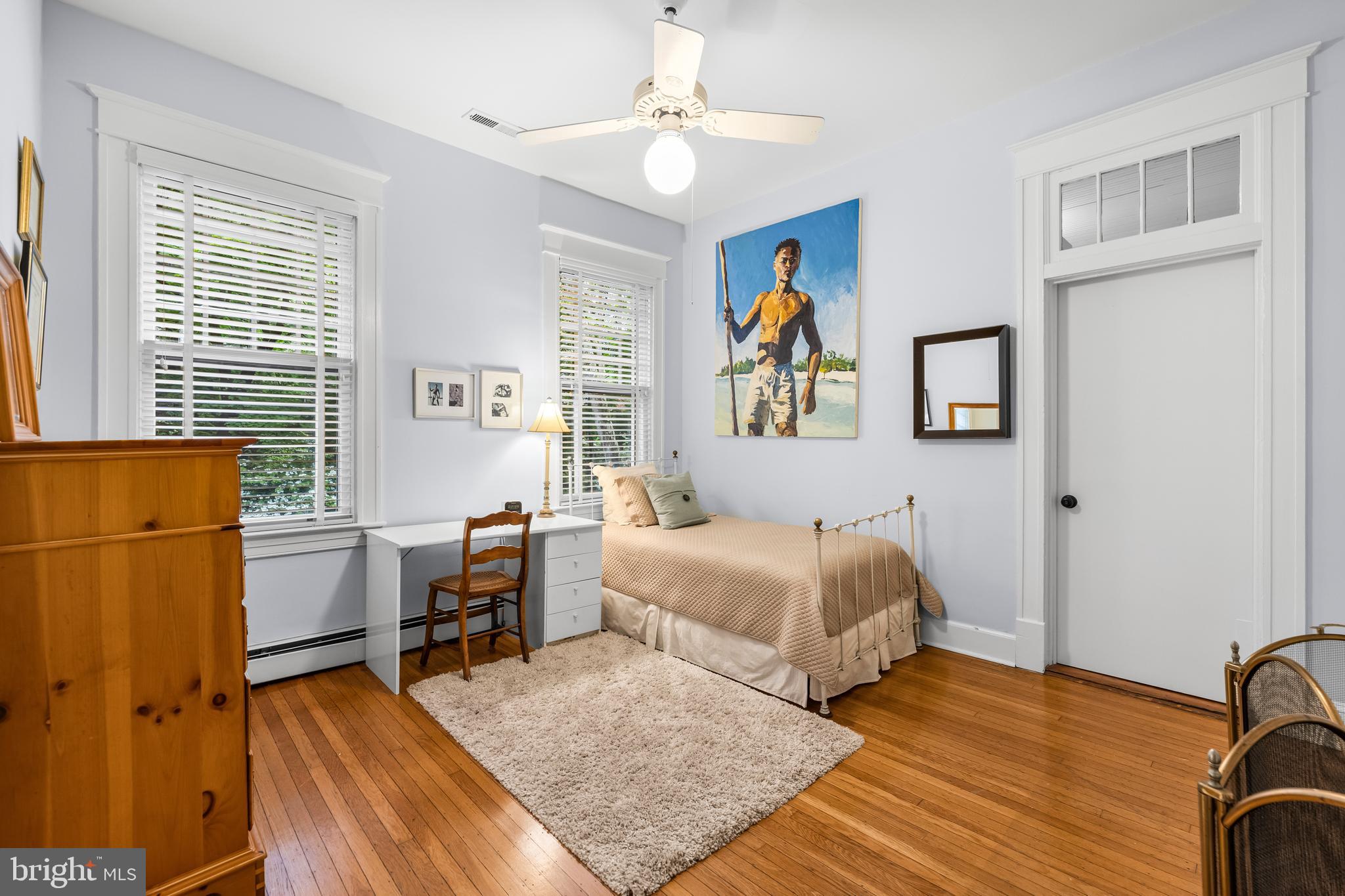 1409 Locust Ave
