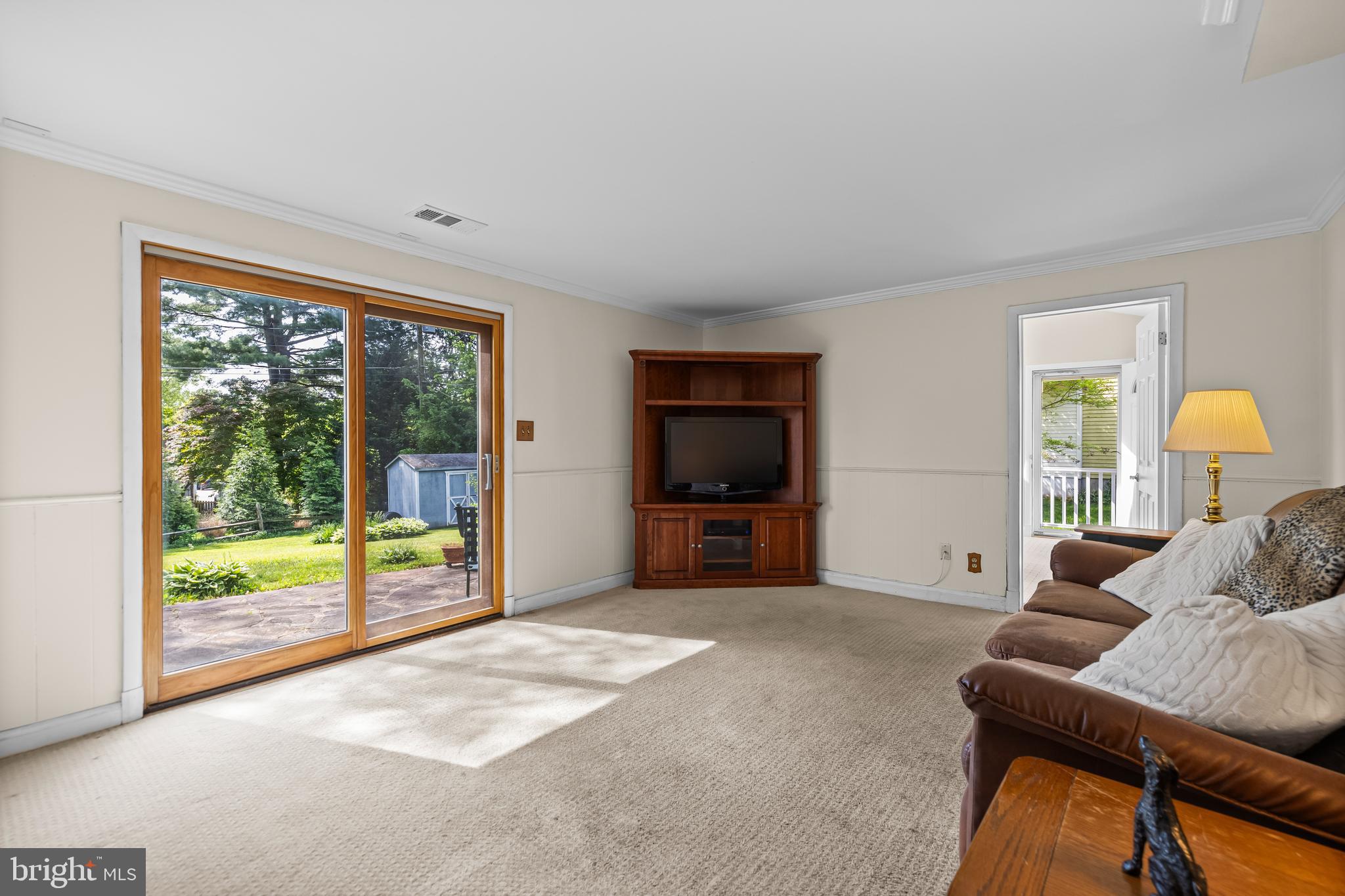 907 Jamieson Rd