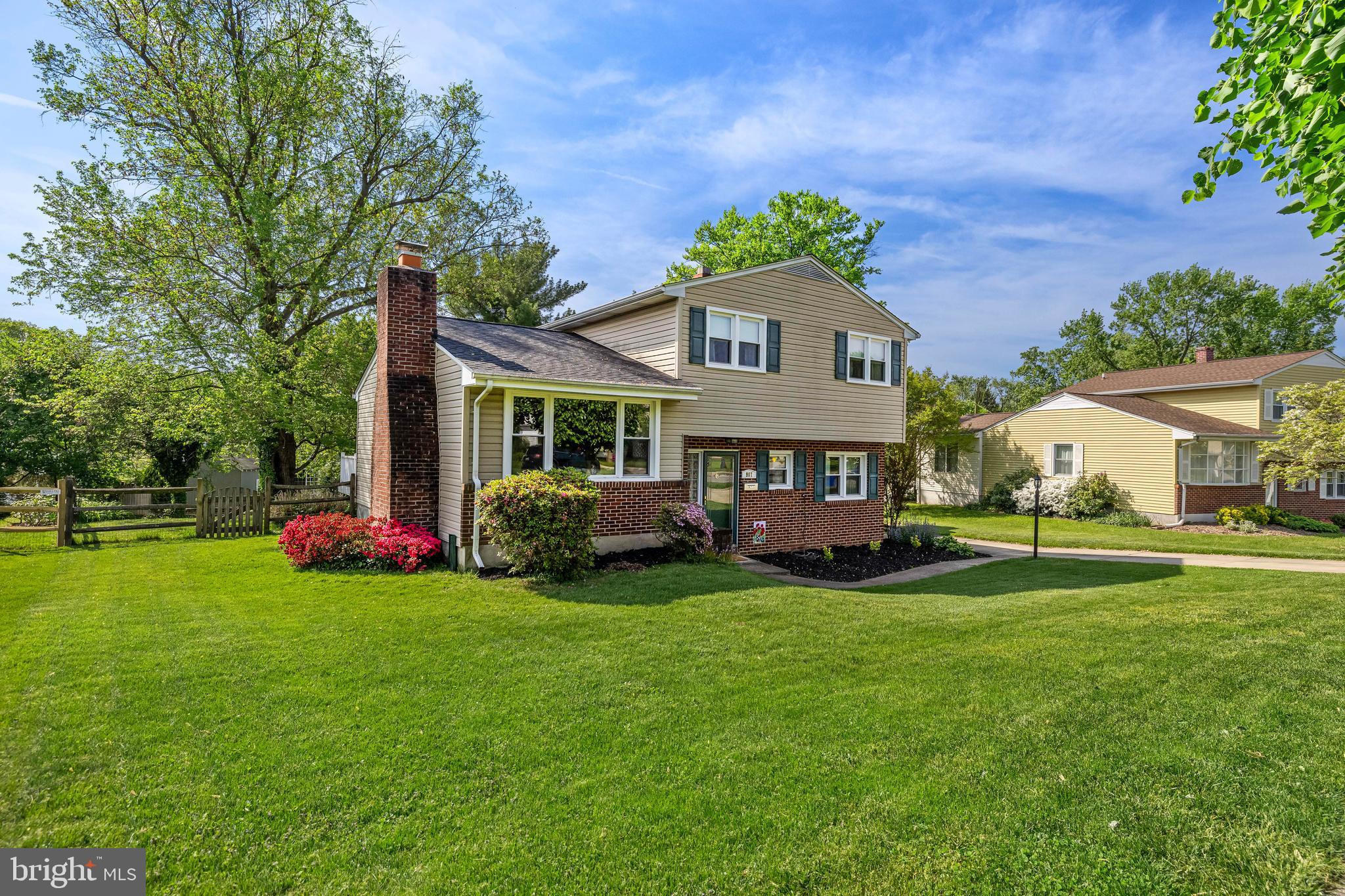907 Jamieson Rd