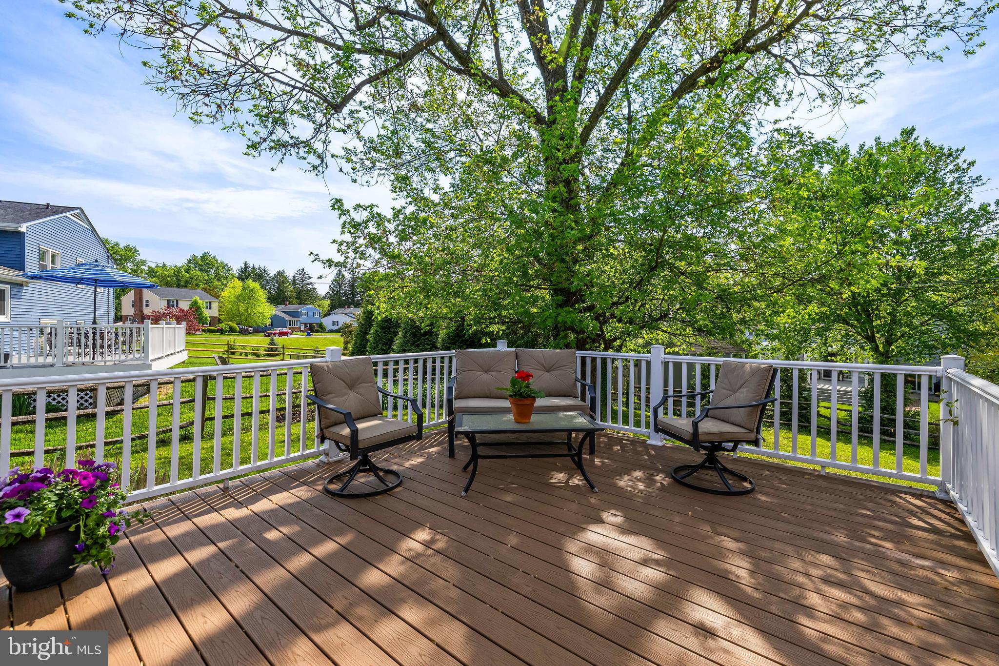 907 Jamieson Rd