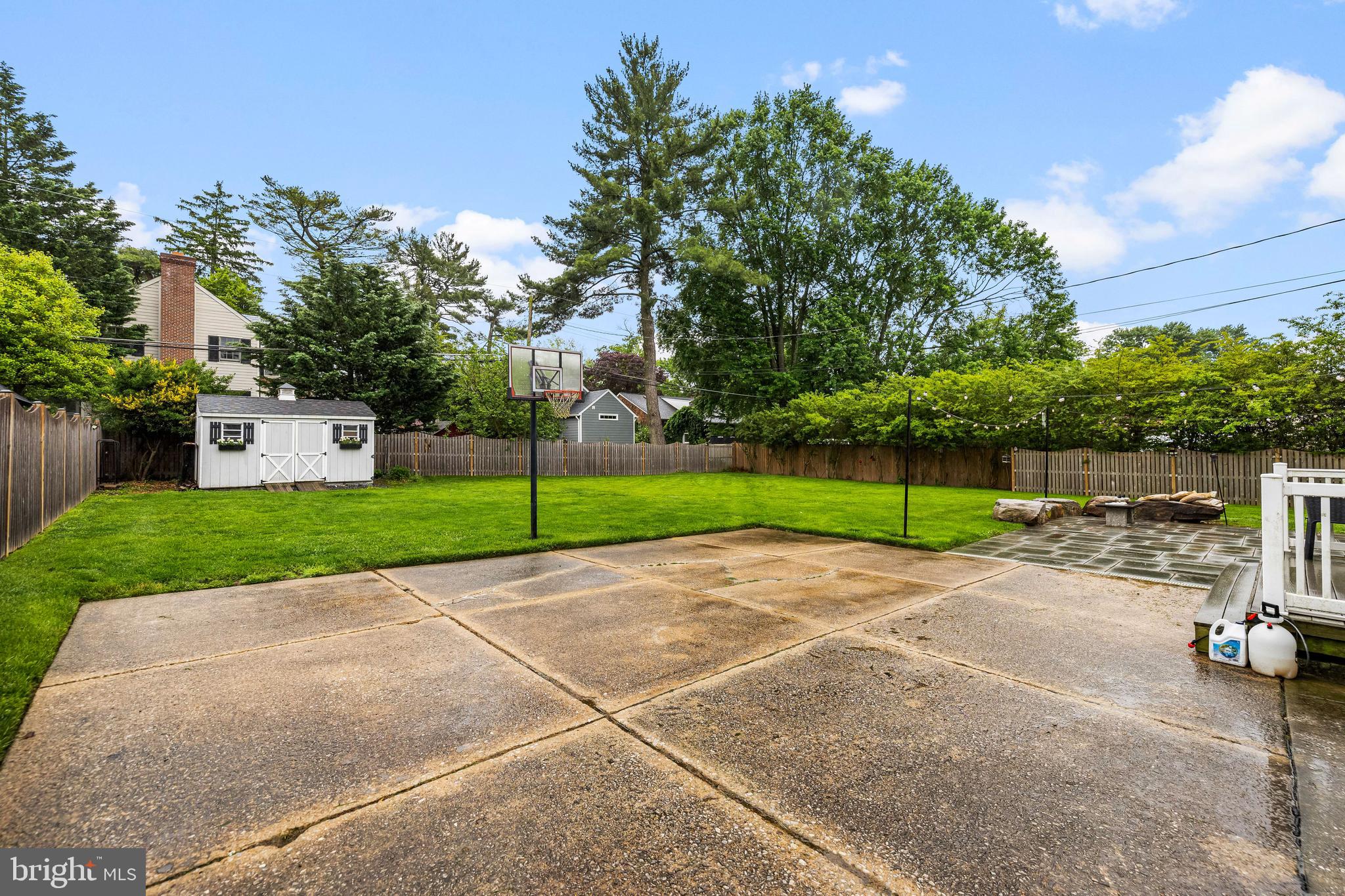627 Piccadilly Rd