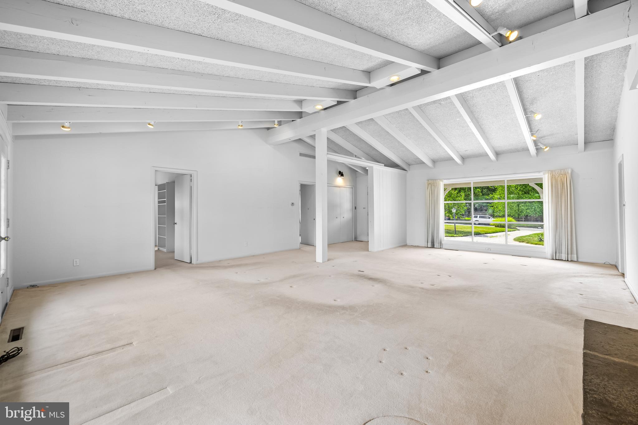 556 Valley View Rd