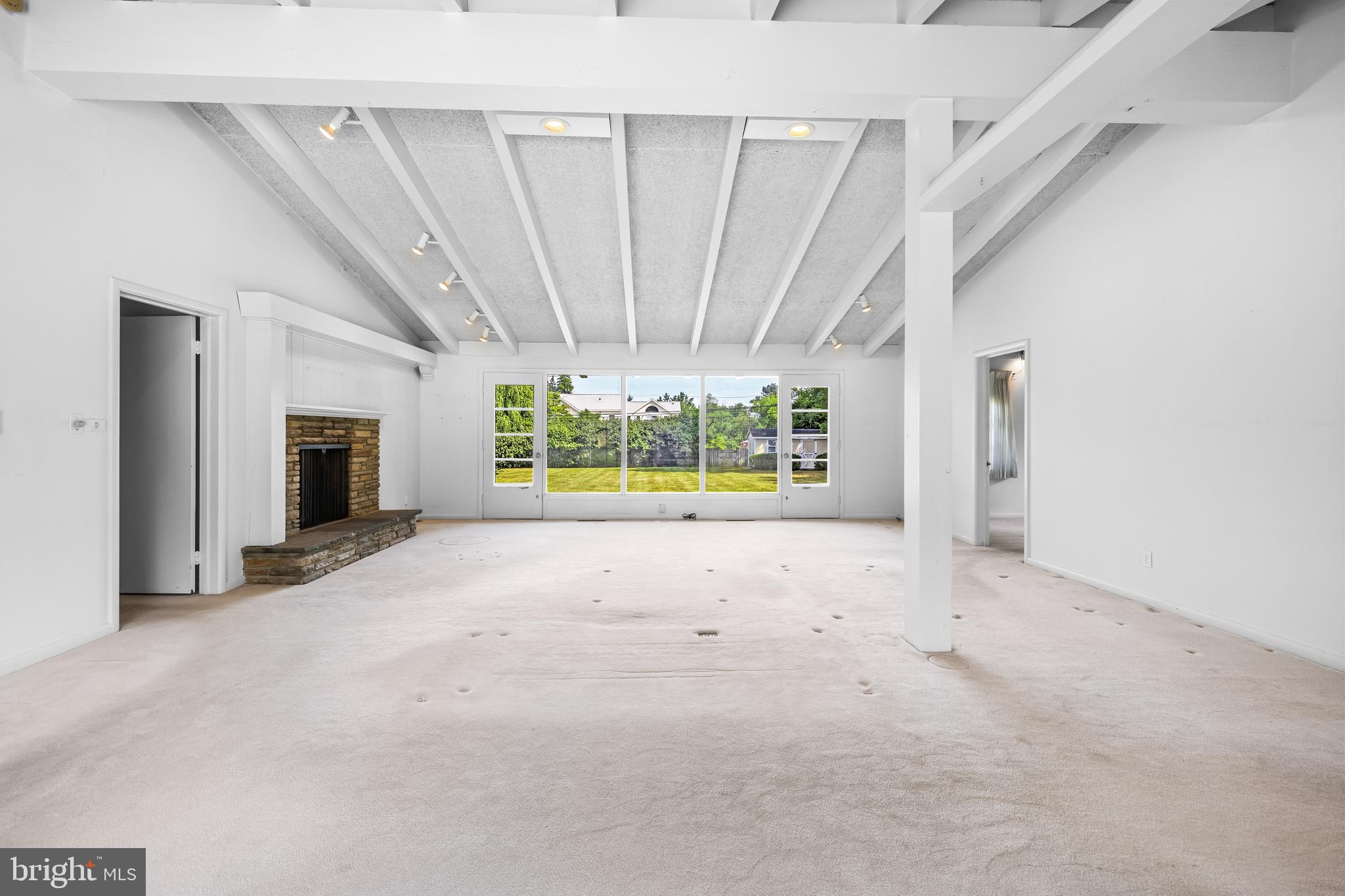 556 Valley View Rd