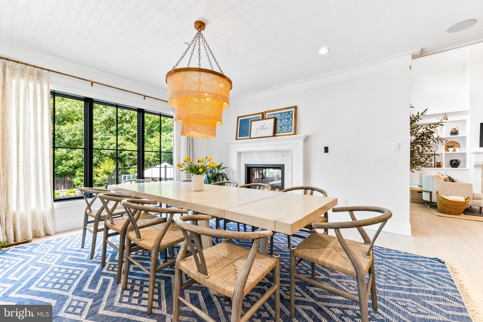 12121 Cecilia Ct