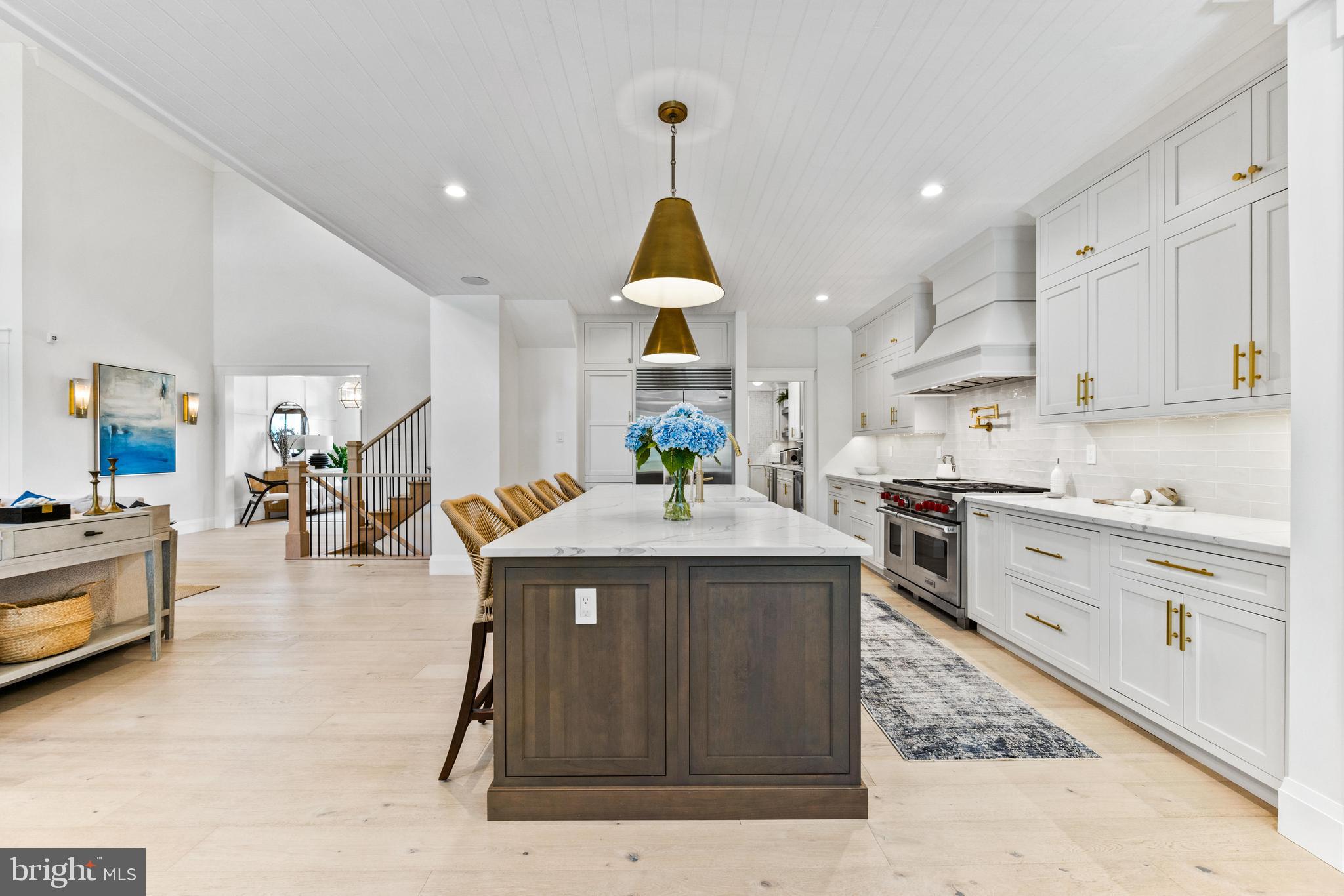 12121 Cecilia Ct