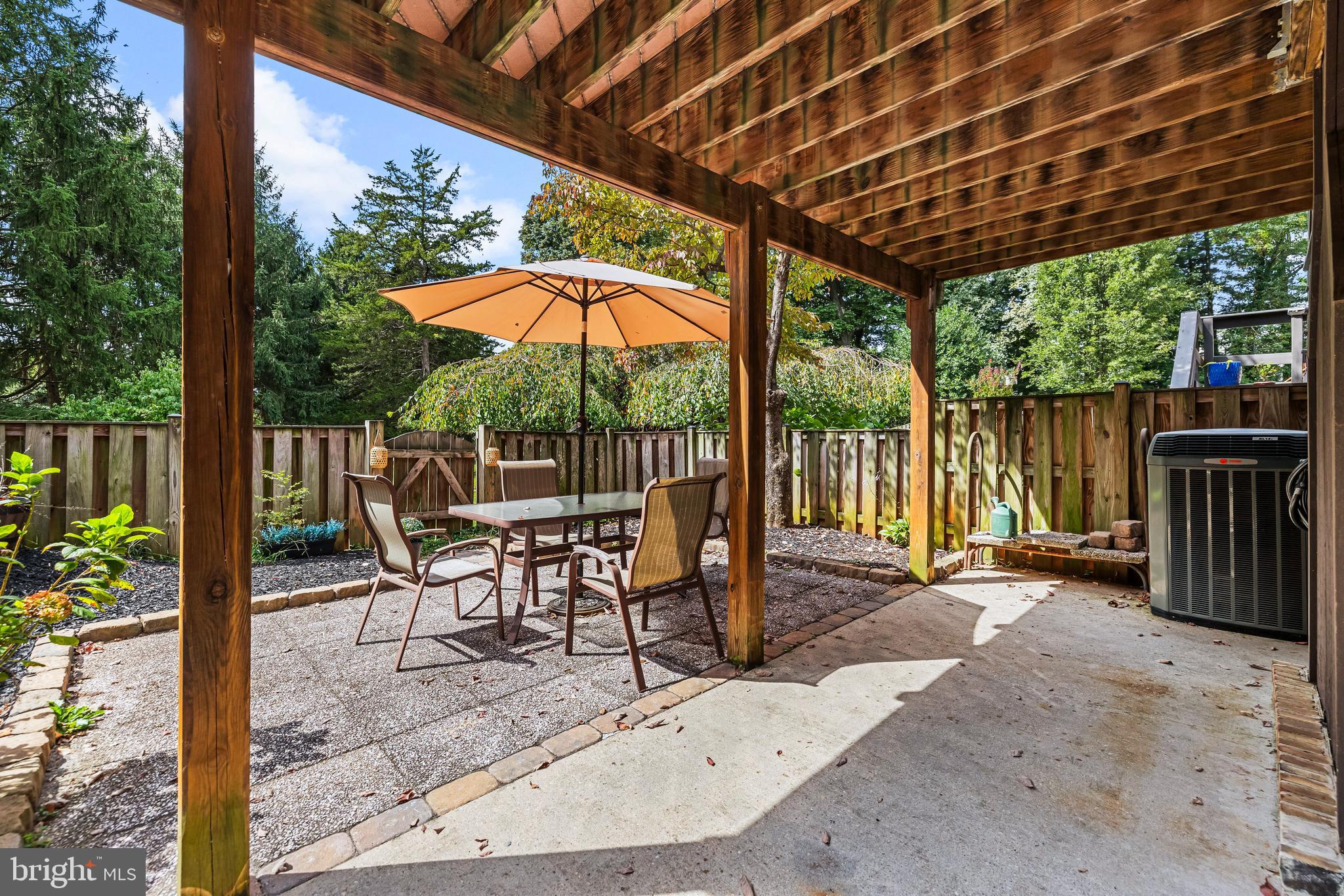 408 Five Farms Ln