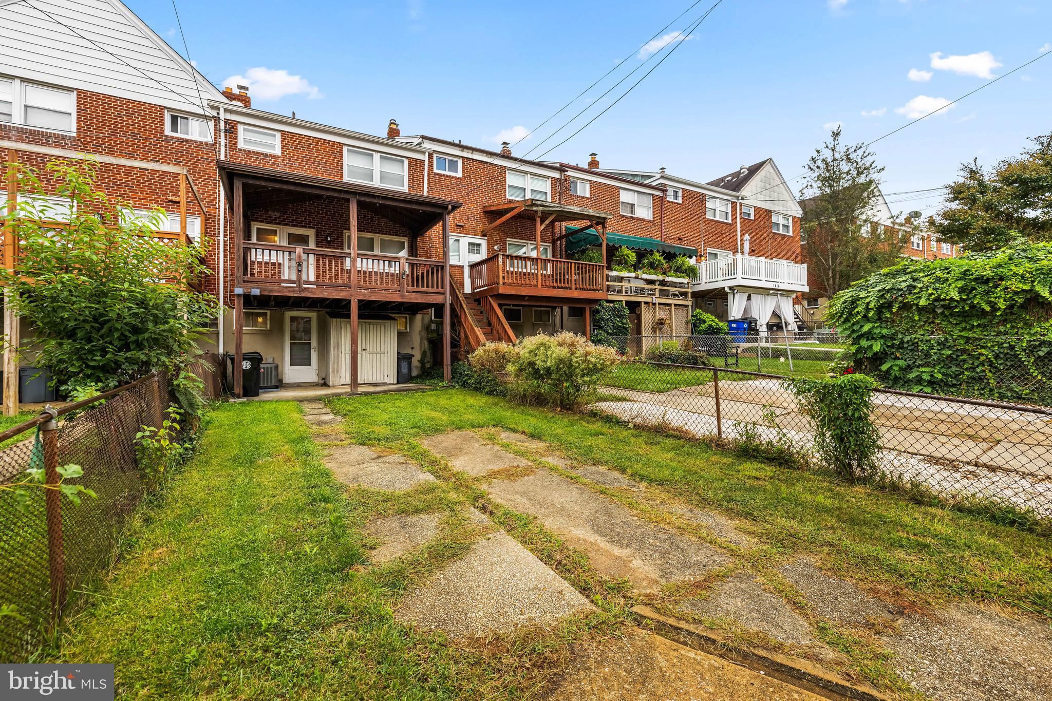 1422 Clairidge Rd