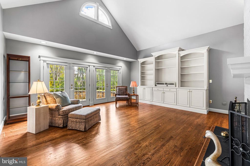 3 Fieldspring Ct