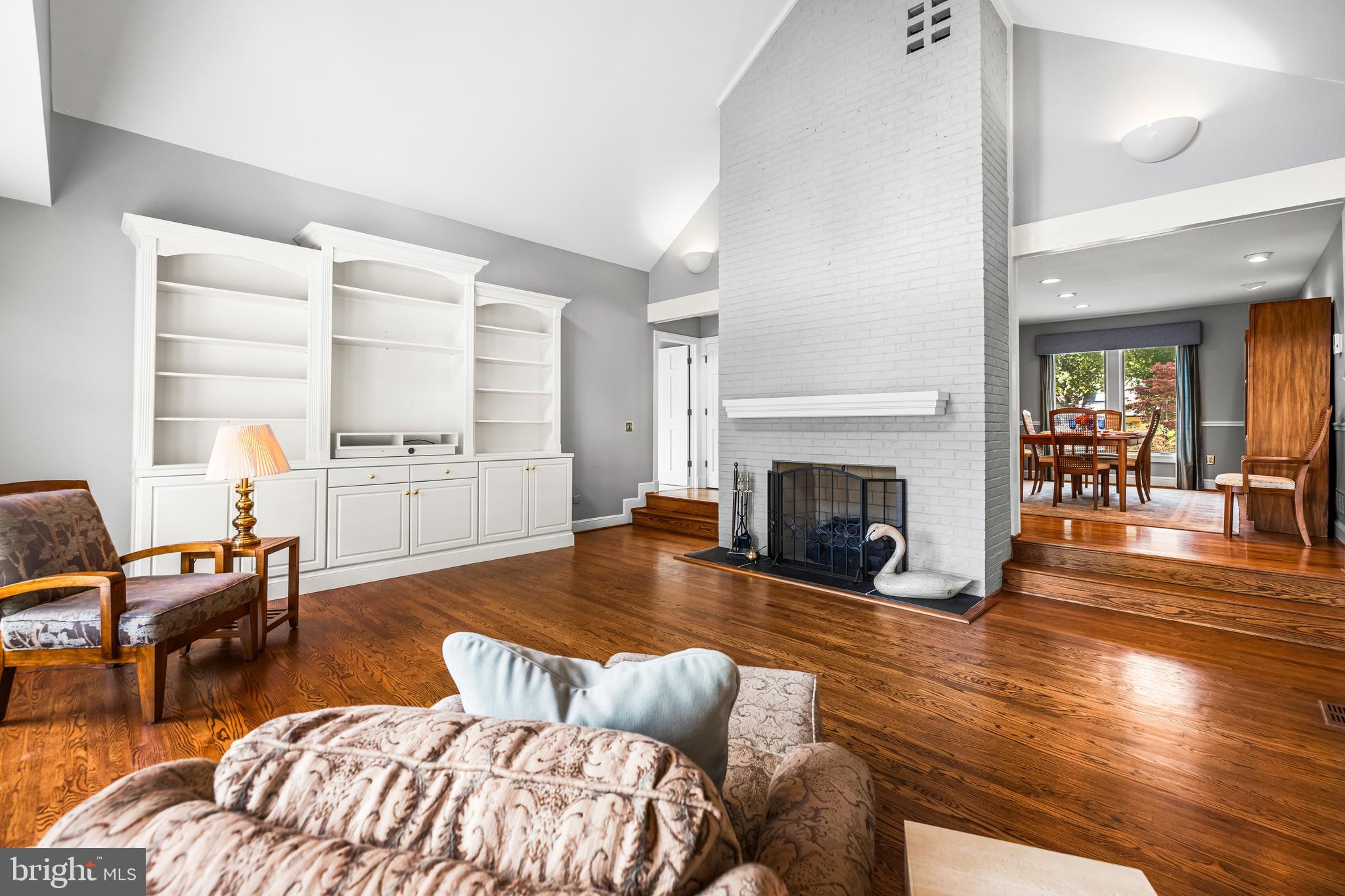 3 Fieldspring Ct