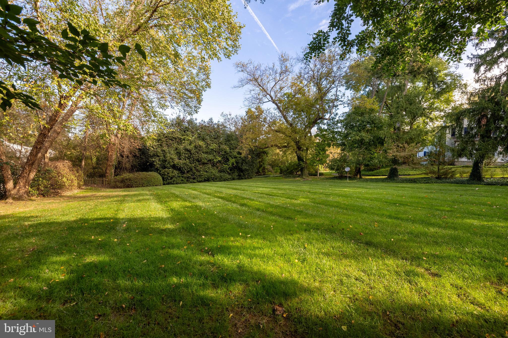 1408 Locust Ave